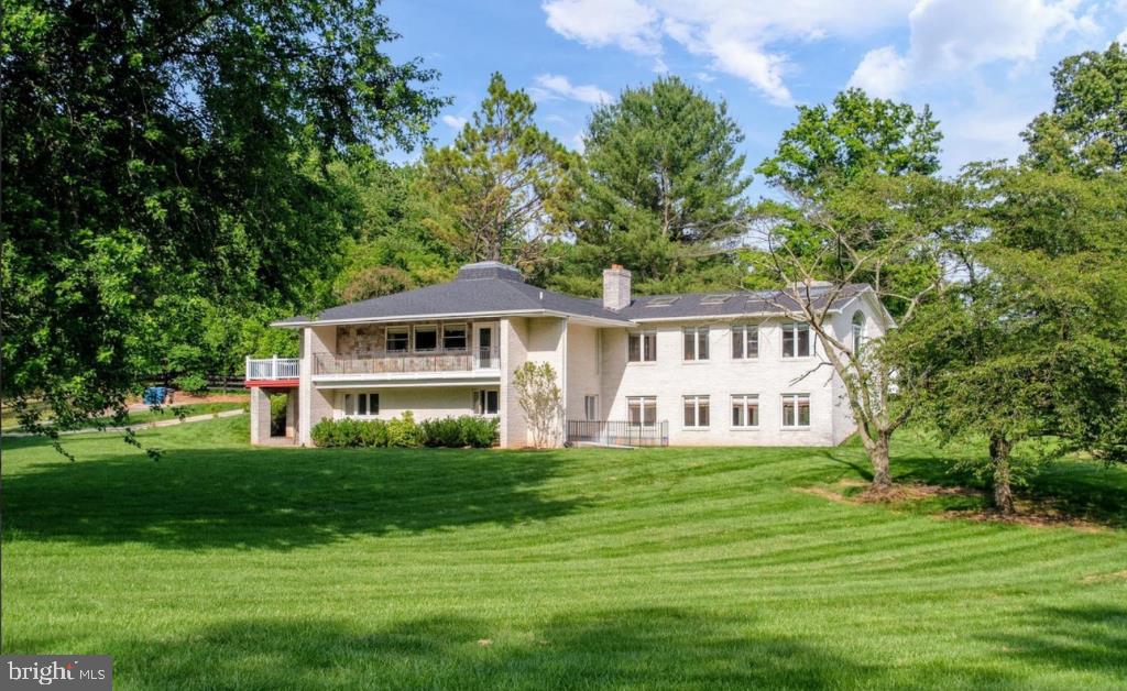 SENECA FARMS - Residential