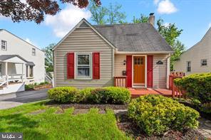 For sale or for lease! Welcome to 909 Old Lancaster Road, an adorable cape in Berwyn, award winning Tredyffrin-Easttown School District. This location allows walkability to TE Middle School and Conestoga High School along with the Daylesford or Berwyn Septa train station and restaurants alike! As well, this cape cod floor plan allows for main floor bedrooms and bath. First floor has eat-in kitchen, living room, 2 bedrooms and full hall bathroom. Upstairs is the 3rd bedroom with large closet. The lower level is finished and boasts the 2nd full bathroom. Laundry and storage can be found on the lower level as well. Good sized fenced in backyard with shed. There is a 2 car driveway and parking out front on the street. Available NOW! . 2 miles to Jenkins Arboretum and 8 miles to King of Prussia Mall, dining, and entertainment. Schedule your private showing today! Home being sold in "AS is" condition.