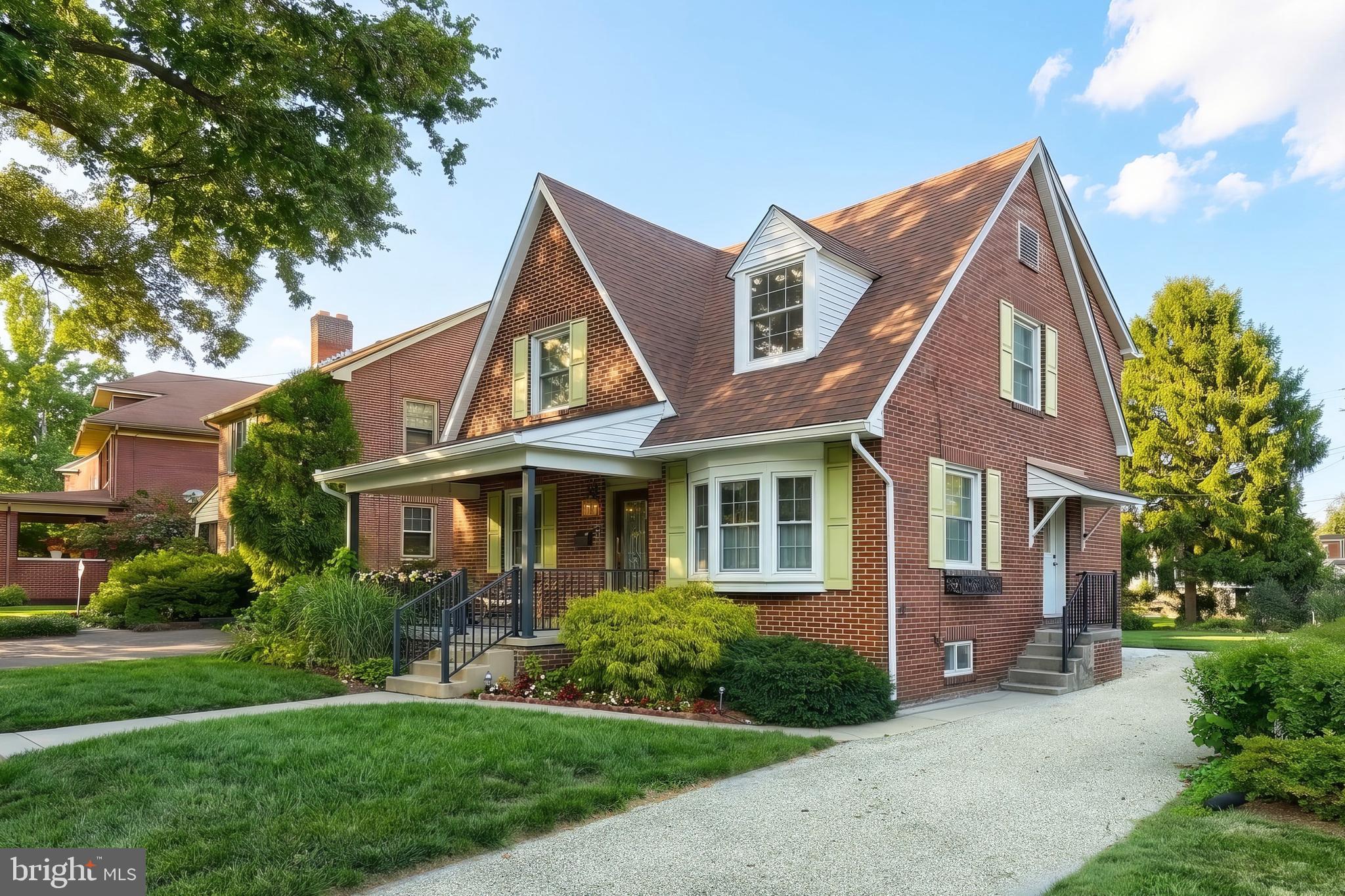 272 FREDERICK STREET