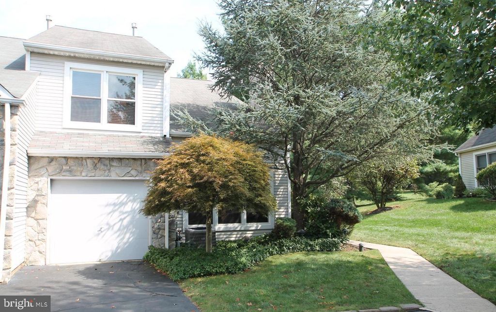 Photo of 37 Northrup Court, NEWTOWN, PA 18940 (MLS # PABU2113318)