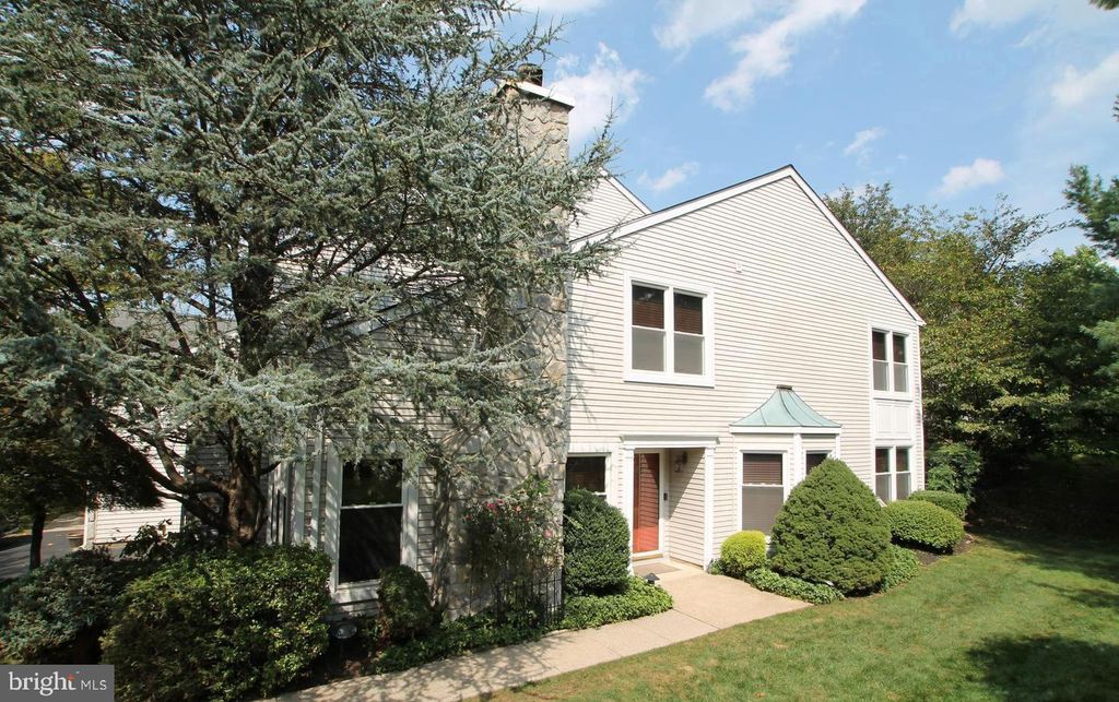 Photo of 37 Northrup Court, NEWTOWN, PA 18940 (MLS # PABU2113318)