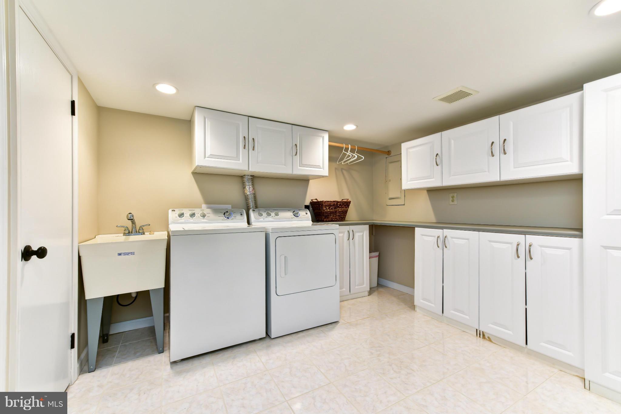 BEVERLY HILLS - Residential