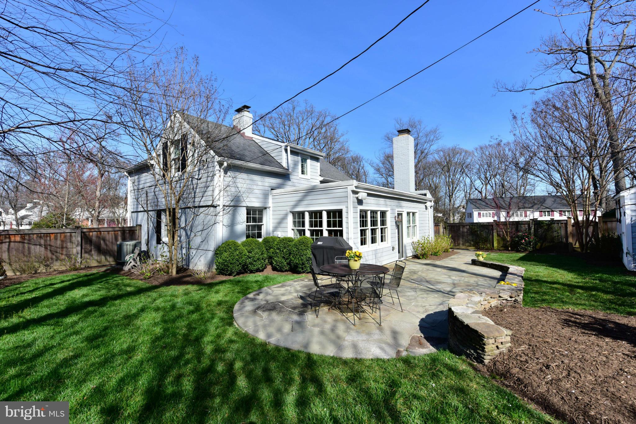 BEVERLY HILLS - Residential