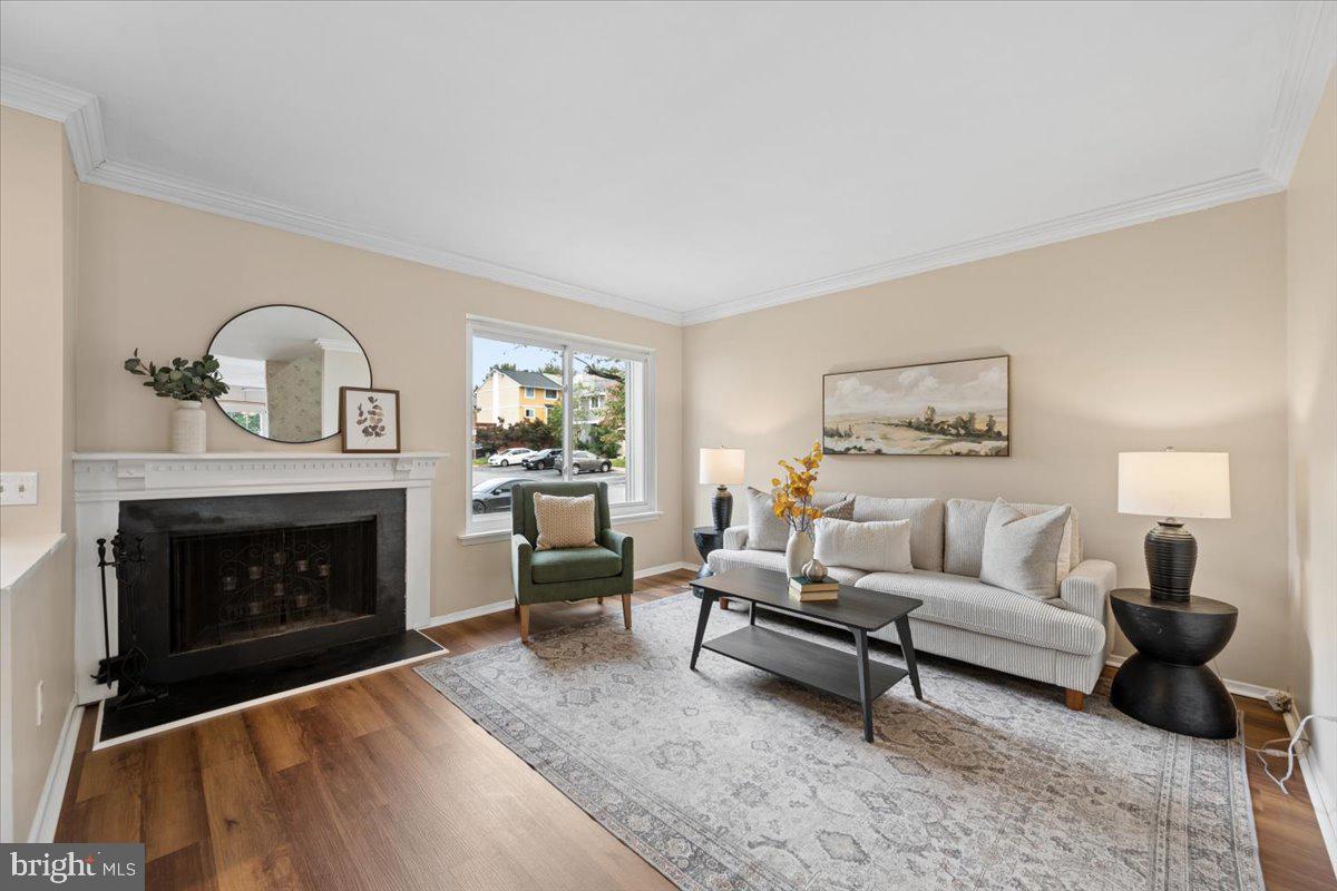 18527 EAGLES ROOST DRIVE