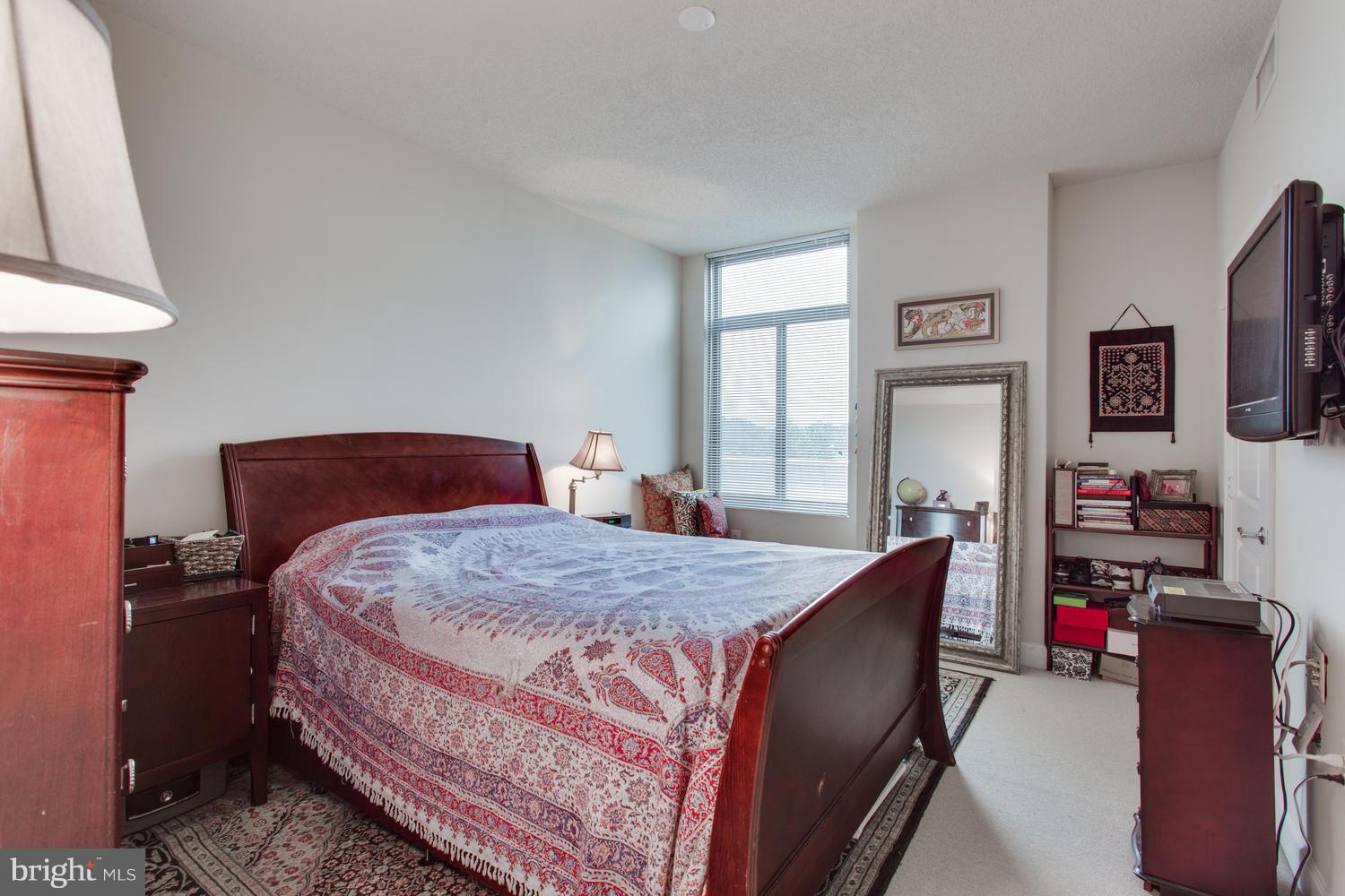 ECLIPSE ON CENTER PARK - Residential Lease