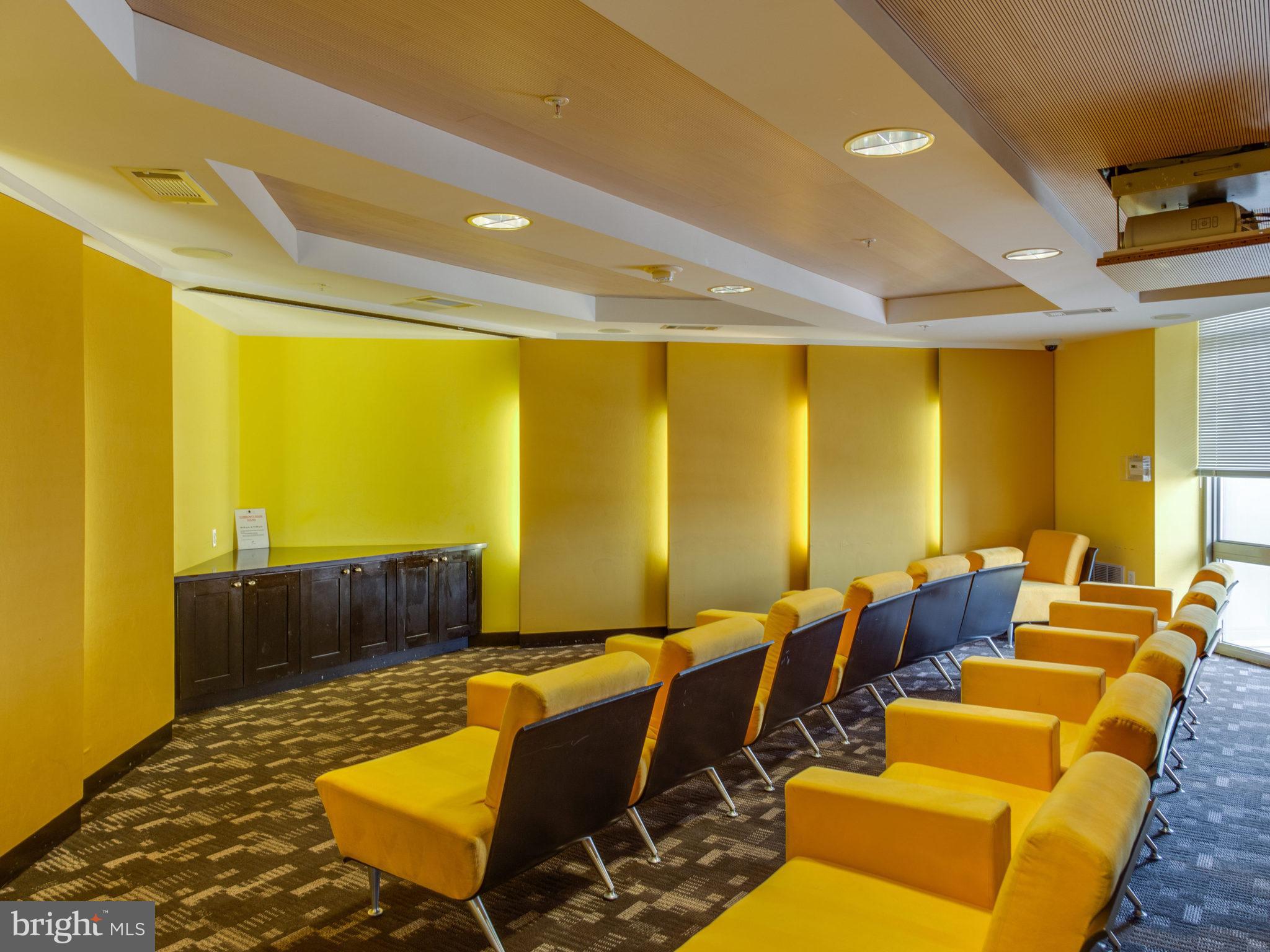 ECLIPSE ON CENTER PARK - Residential Lease