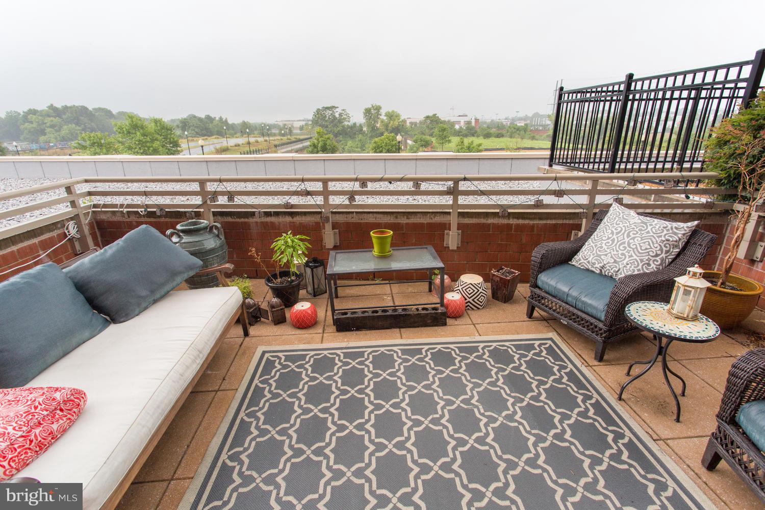 ECLIPSE ON CENTER PARK - Residential Lease