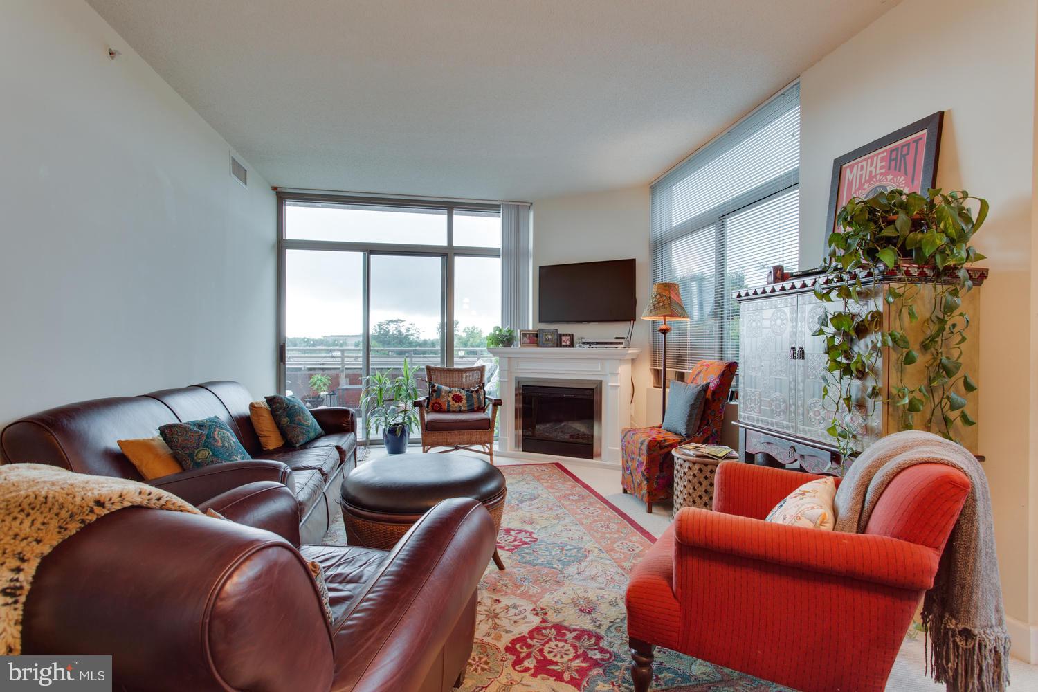 ECLIPSE ON CENTER PARK - Residential Lease