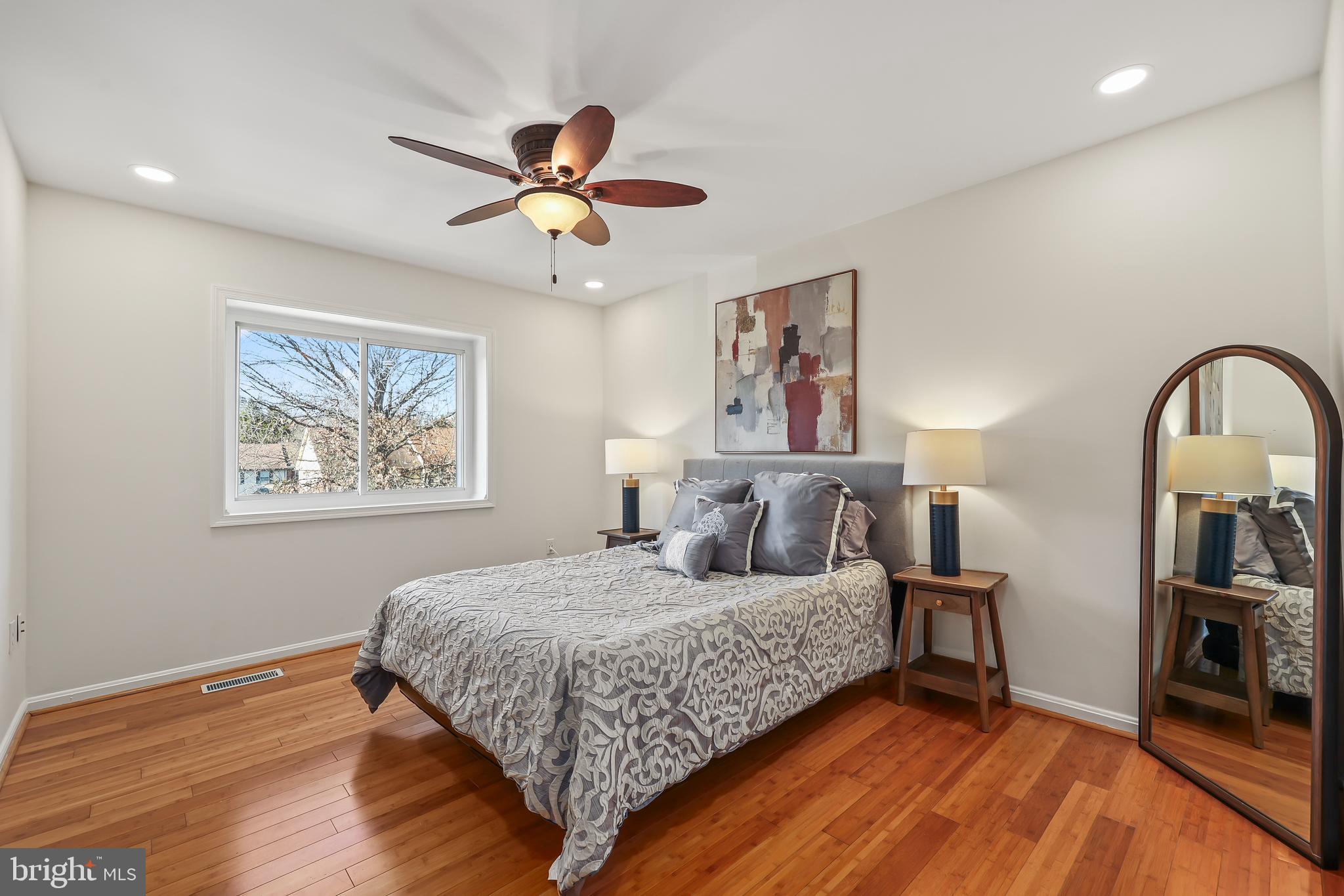 TERRACE TOWNHOUSES OF ANNANDALE - Residential