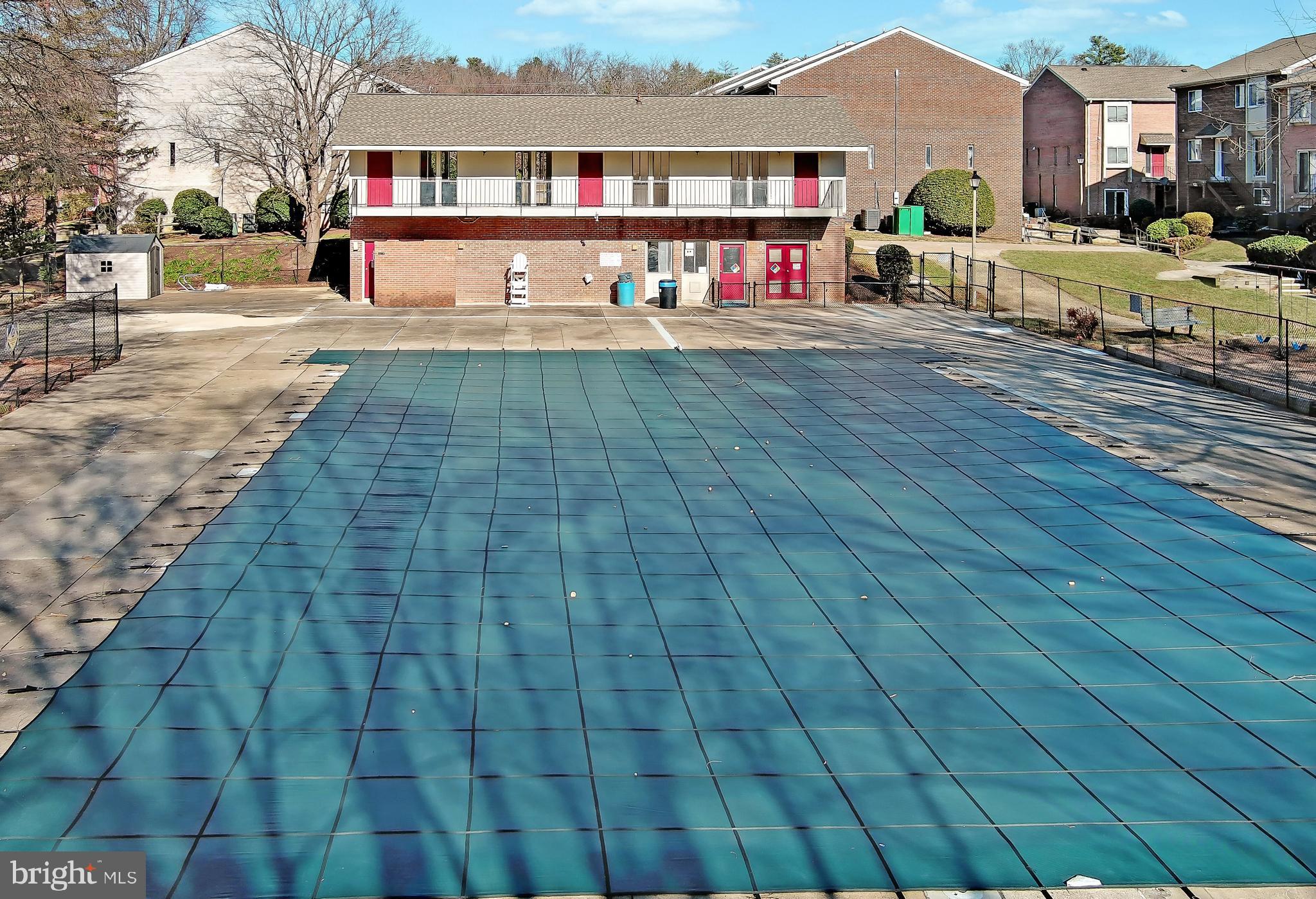 TERRACE TOWNHOUSES OF ANNANDALE - Residential