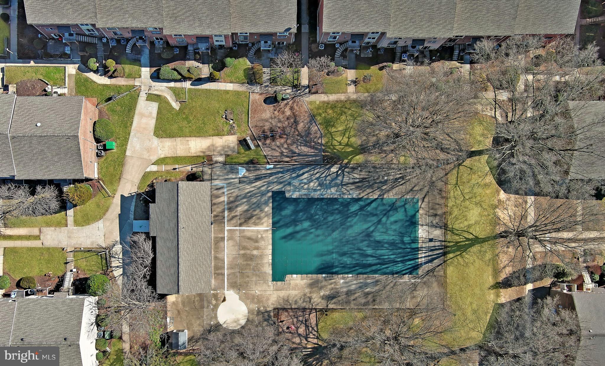 TERRACE TOWNHOUSES OF ANNANDALE - Residential