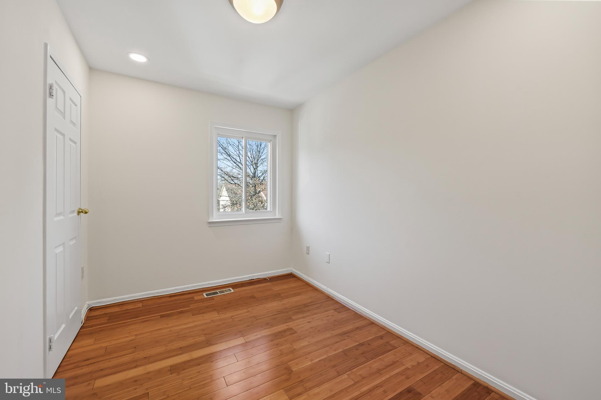 TERRACE TOWNHOUSES OF ANNANDALE - Residential