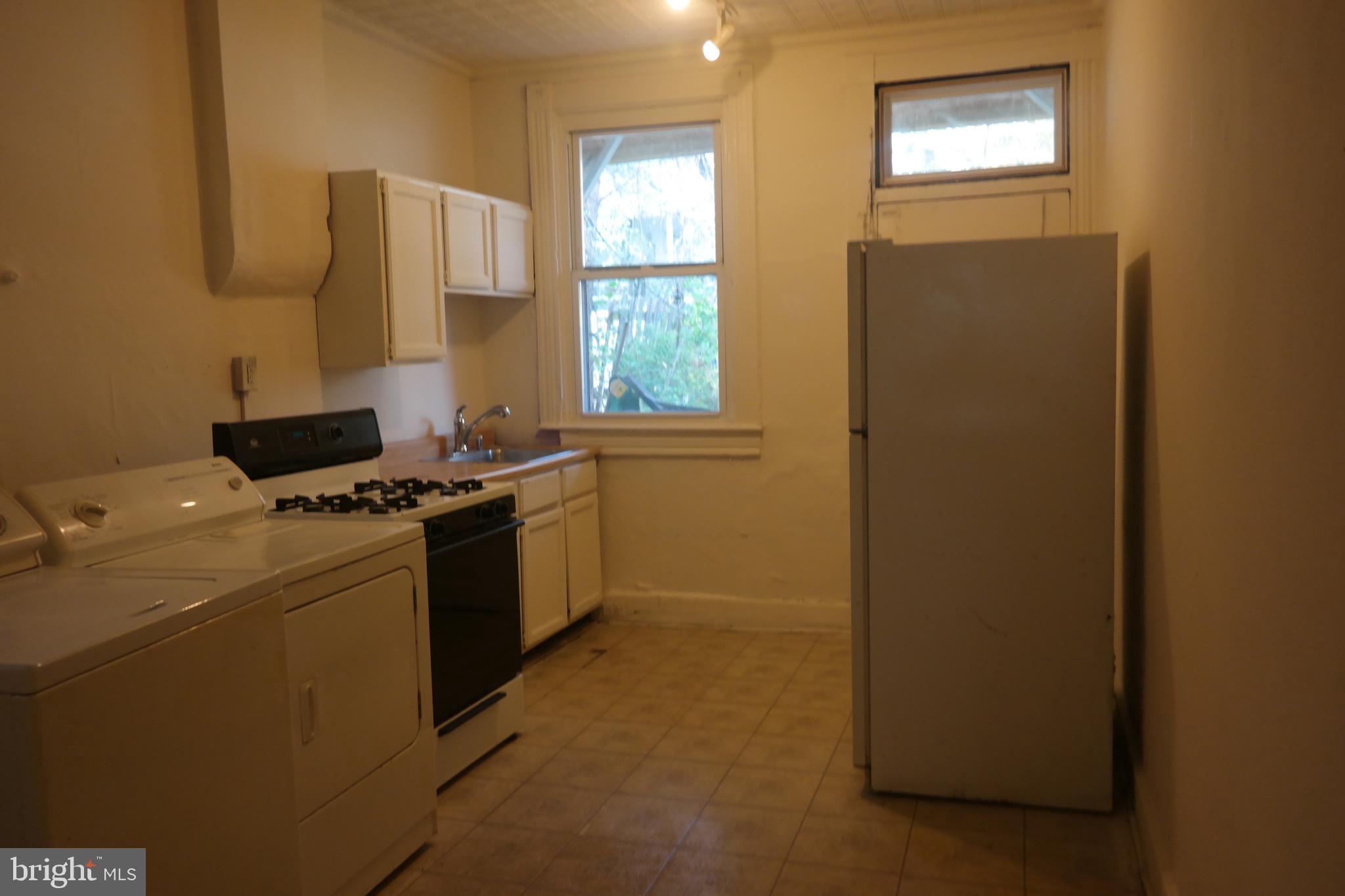 HAMPDEN HISTORIC DISTRICT - Residential Lease