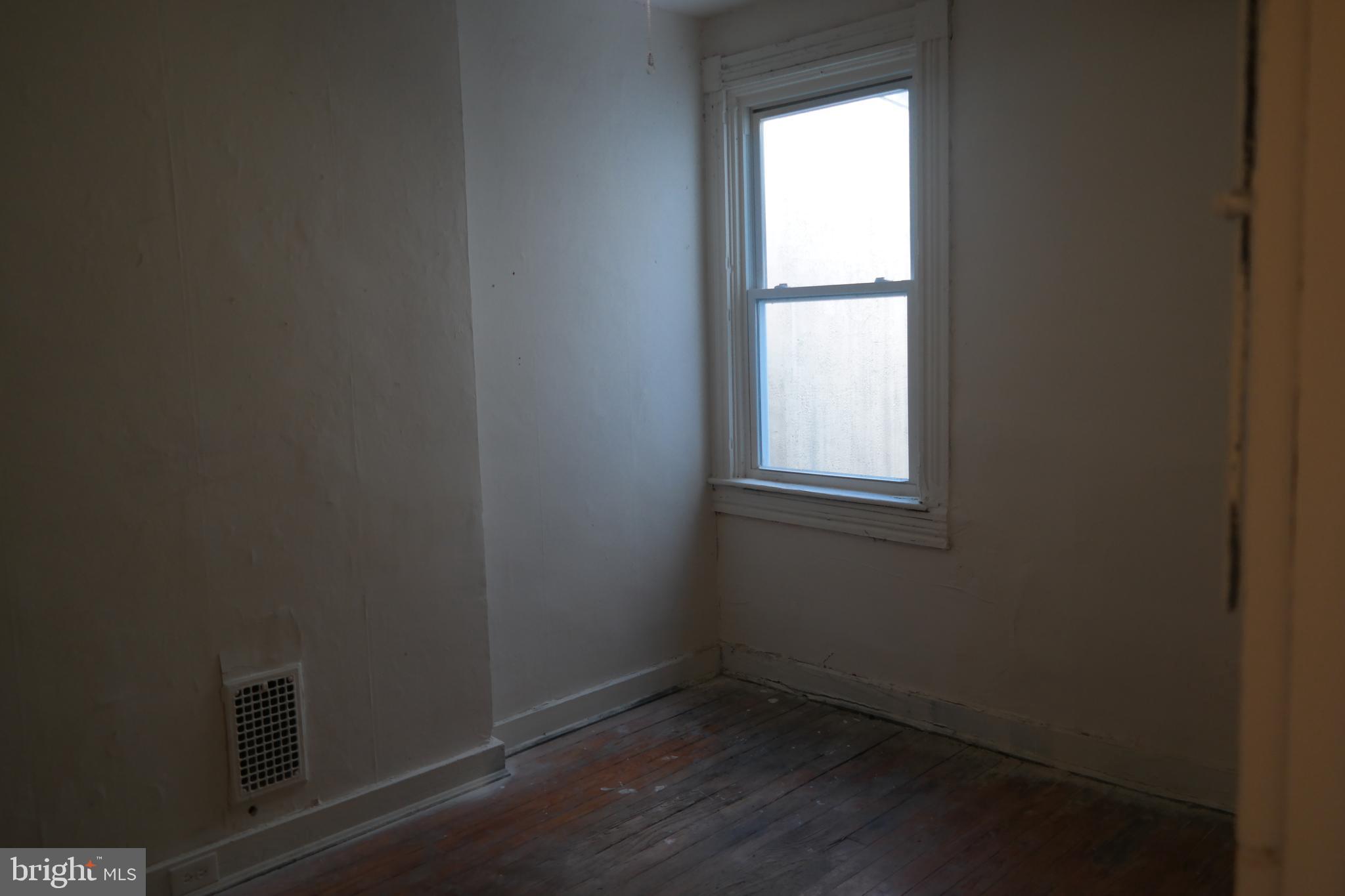 HAMPDEN HISTORIC DISTRICT - Residential Lease