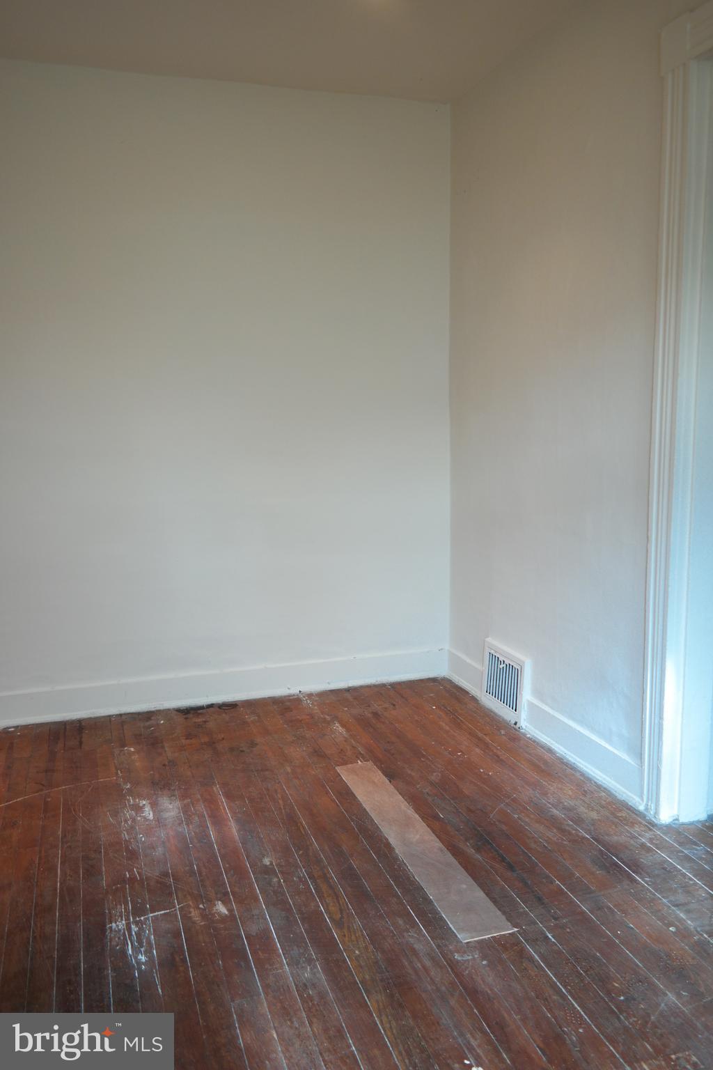 HAMPDEN HISTORIC DISTRICT - Residential Lease