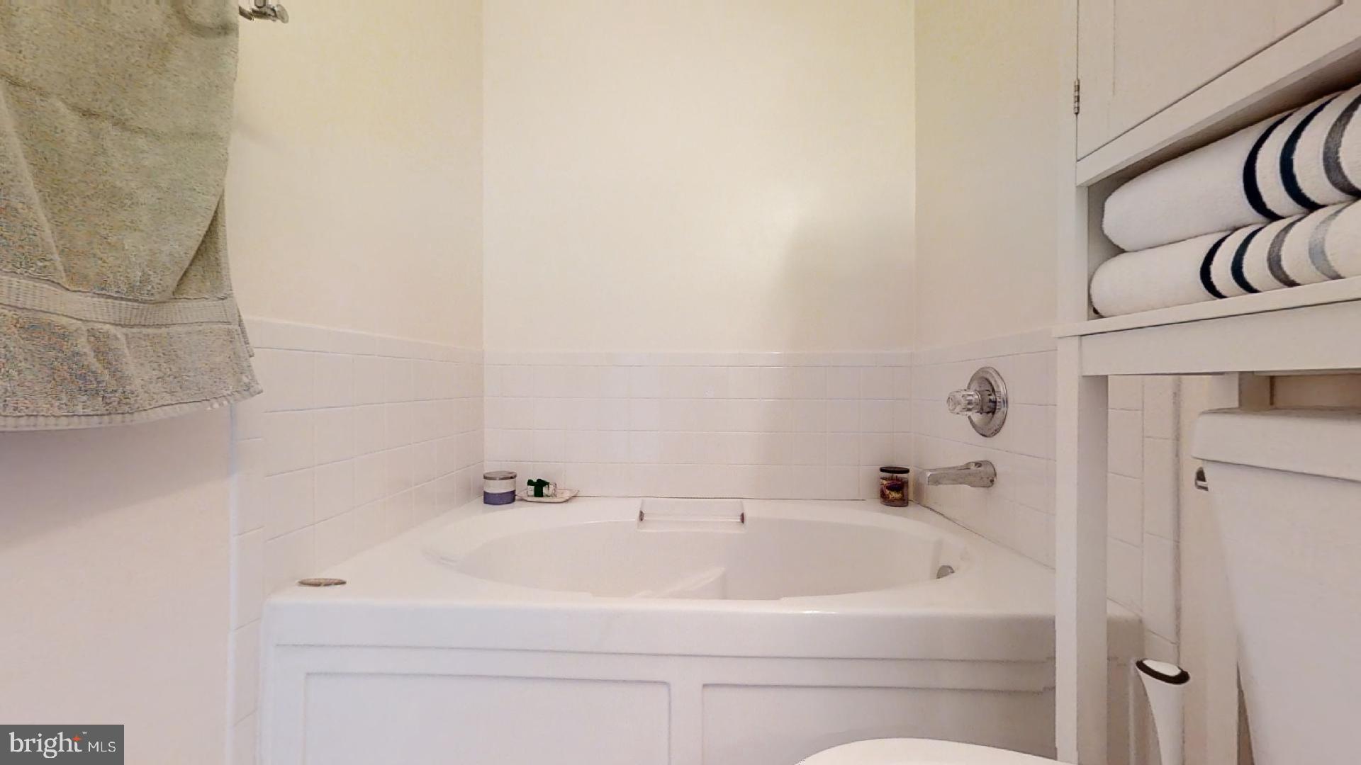 WESTBRIAR - Residential Lease