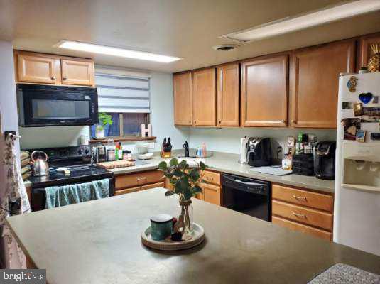 CEDAR RIDGE - Residential