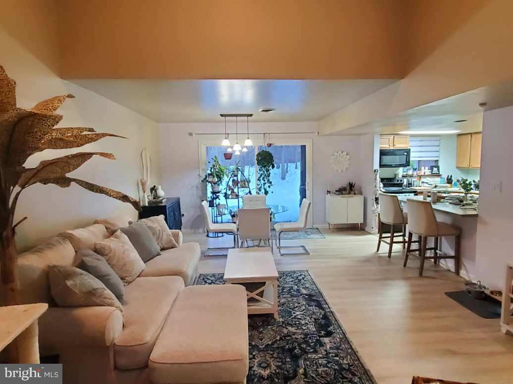 CEDAR RIDGE - Residential