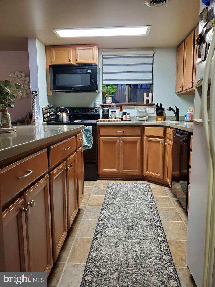 CEDAR RIDGE - Residential