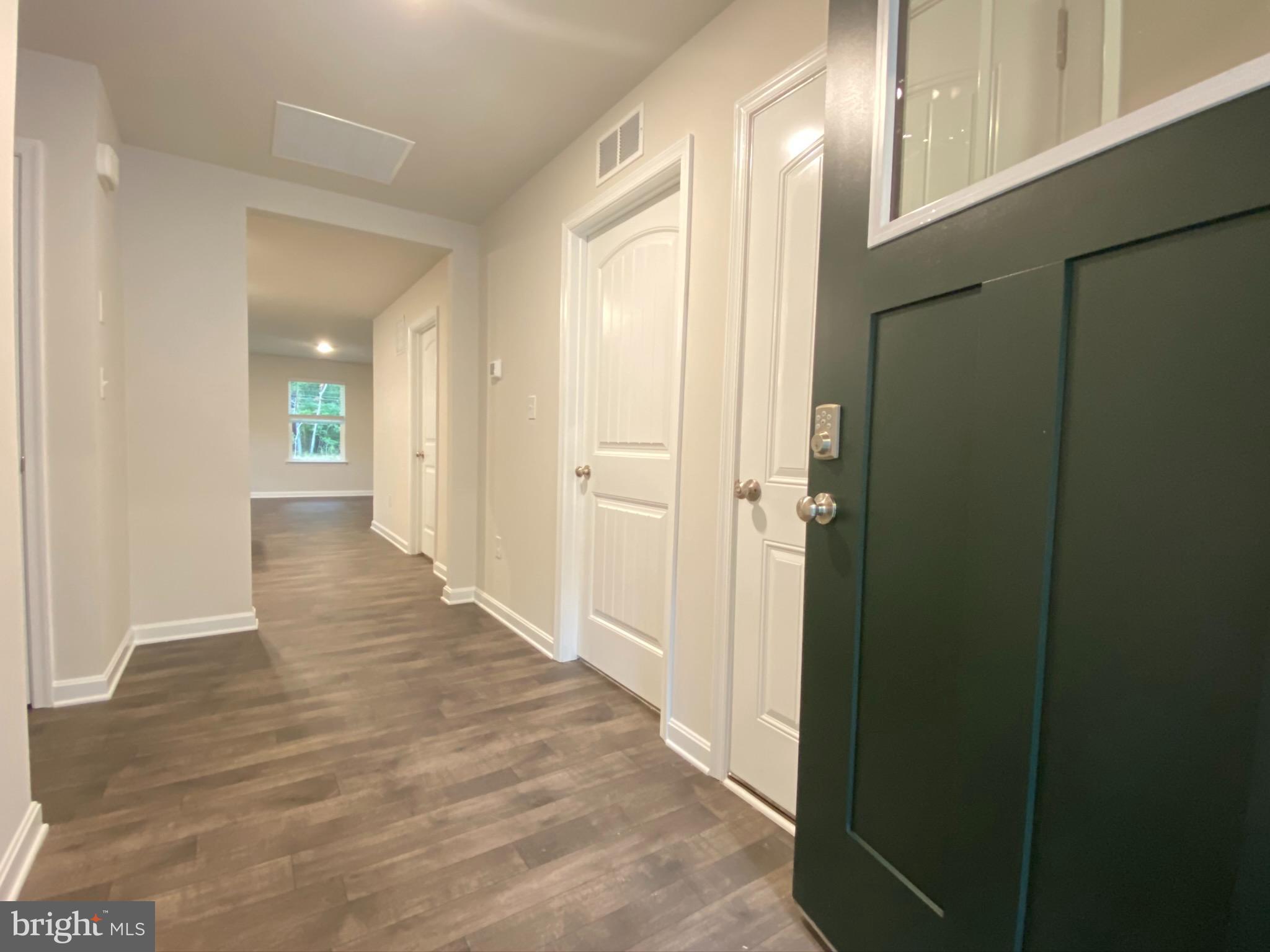 1335 FAIRVIEW LANE