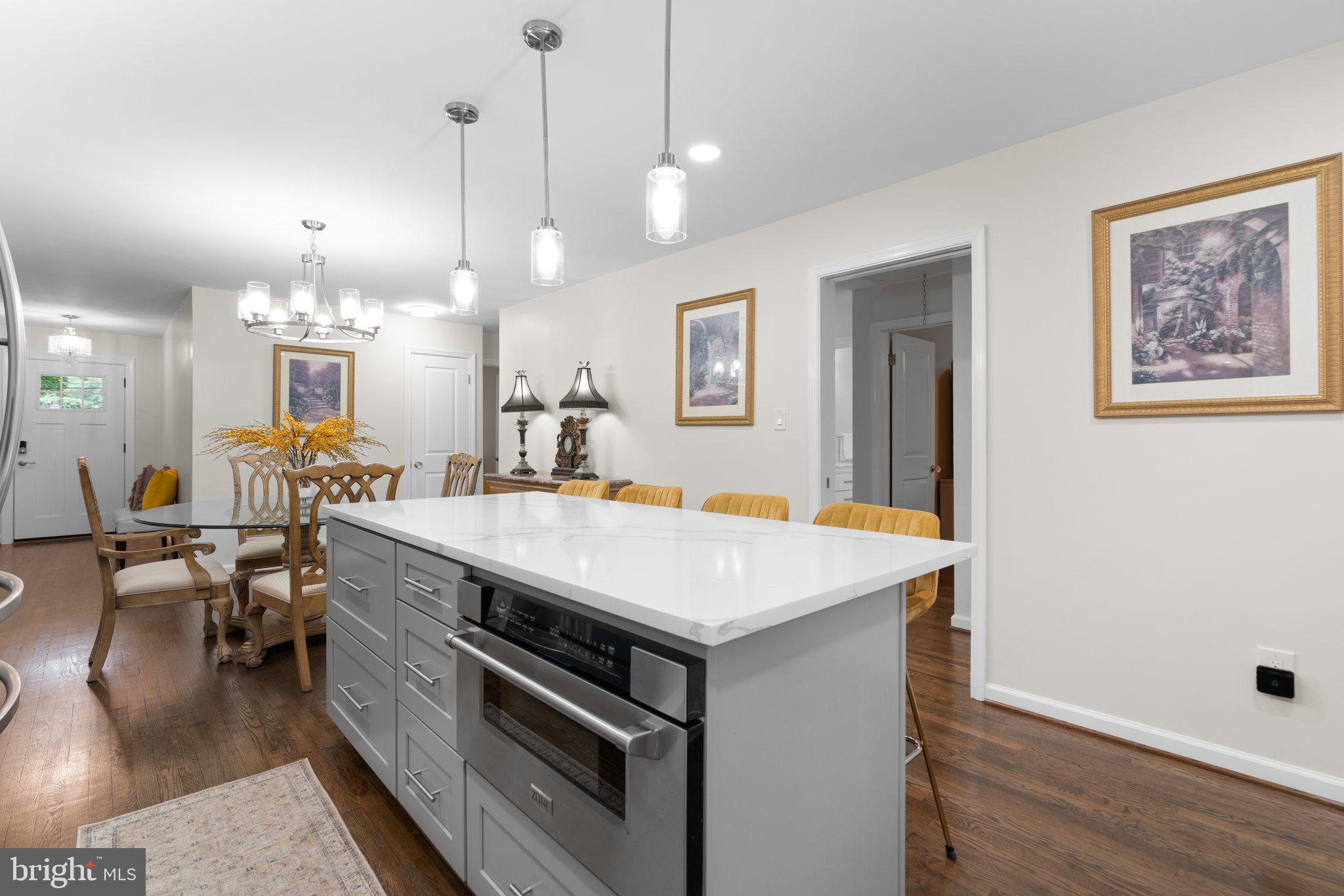 LOCUST HILL ESTATES - Residential