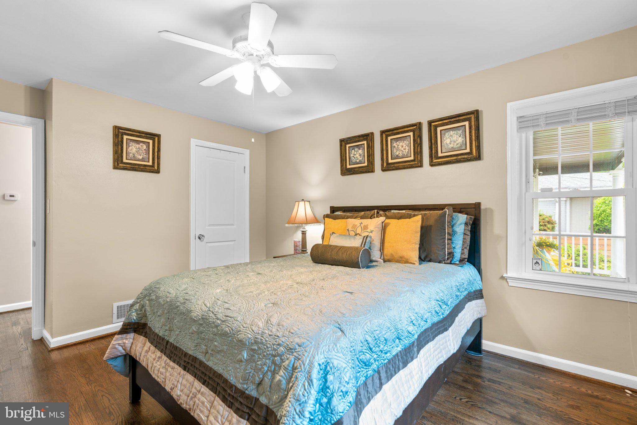 LOCUST HILL ESTATES - Residential