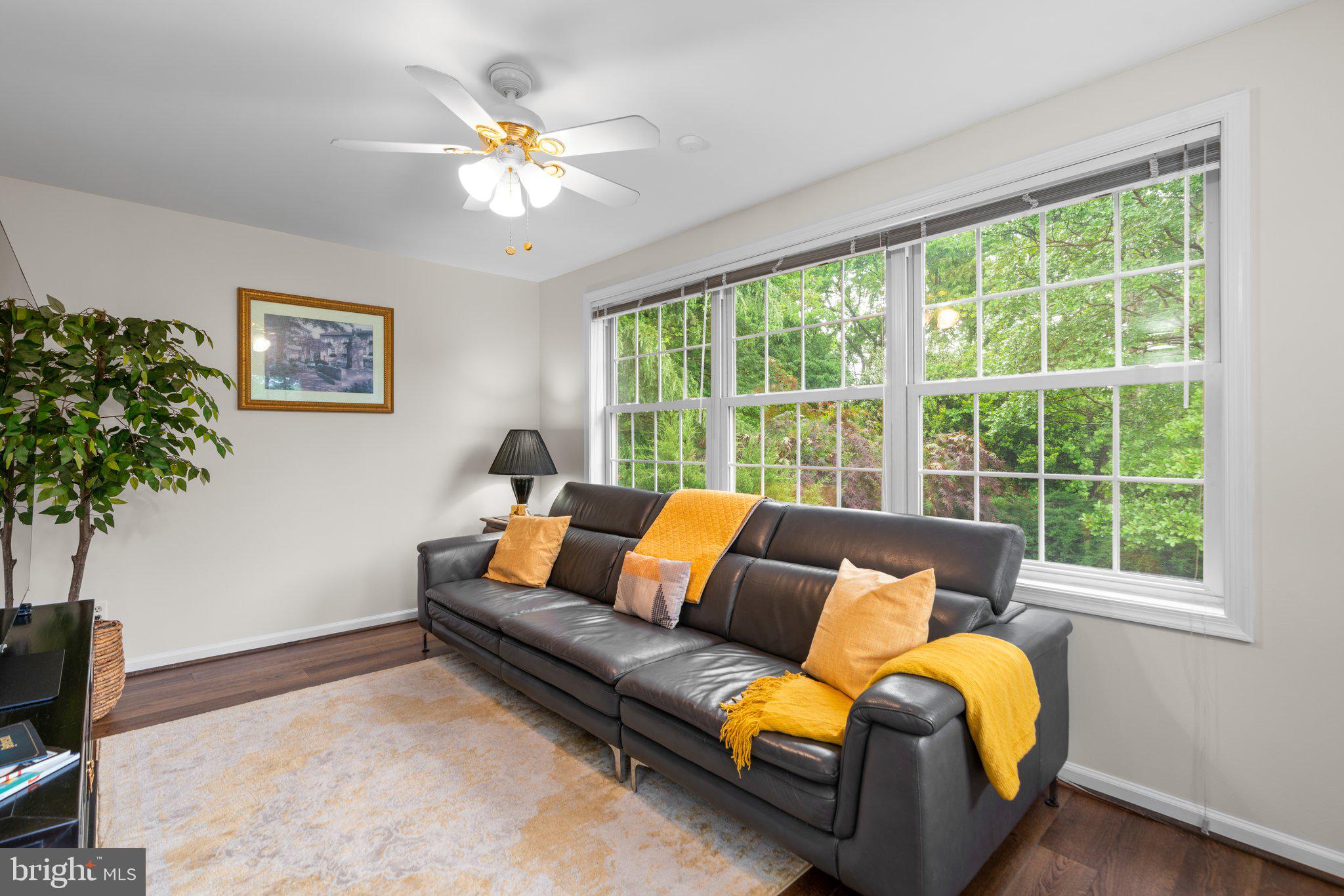 LOCUST HILL ESTATES - Residential