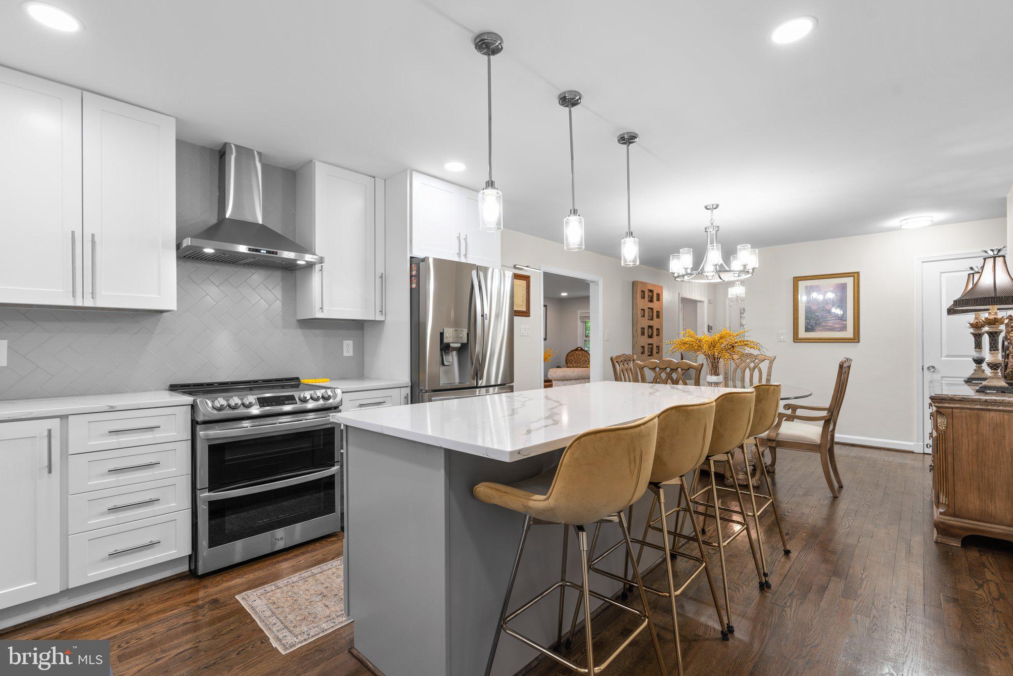 LOCUST HILL ESTATES - Residential