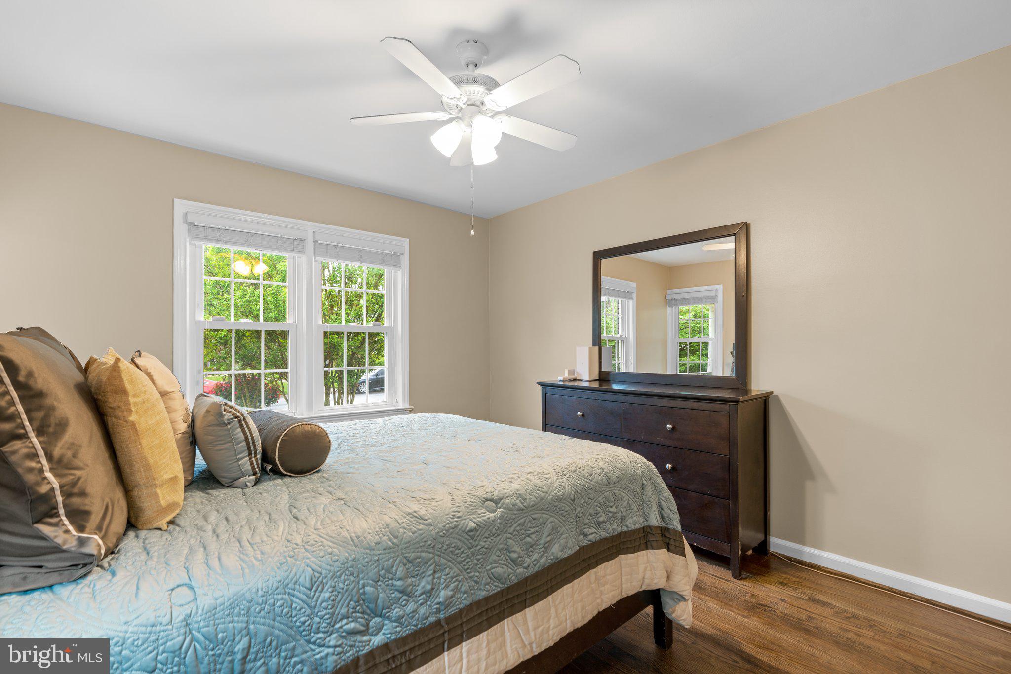 LOCUST HILL ESTATES - Residential