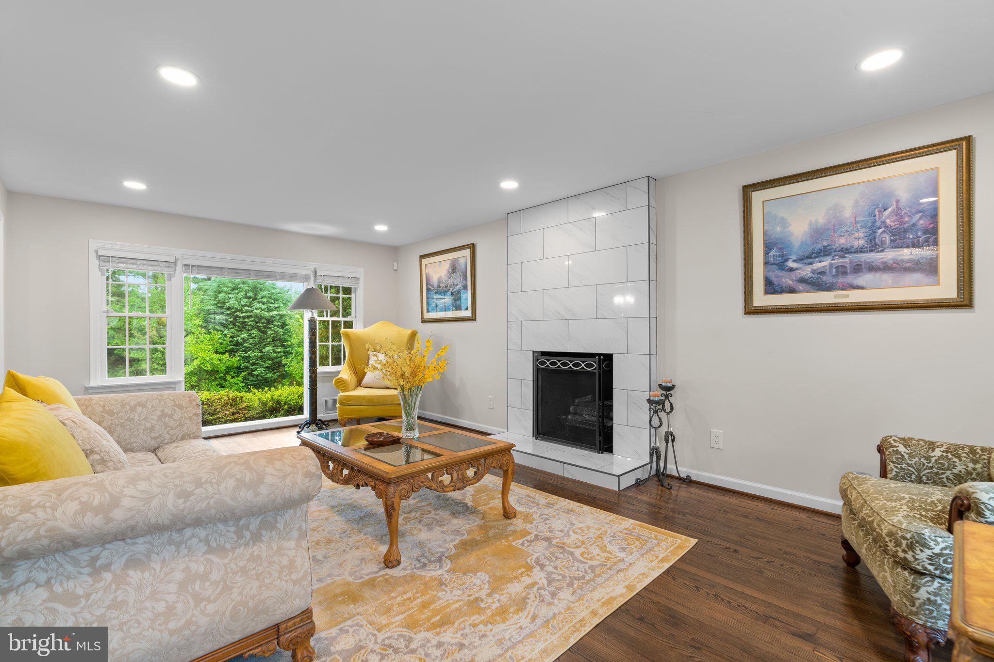 LOCUST HILL ESTATES - Residential