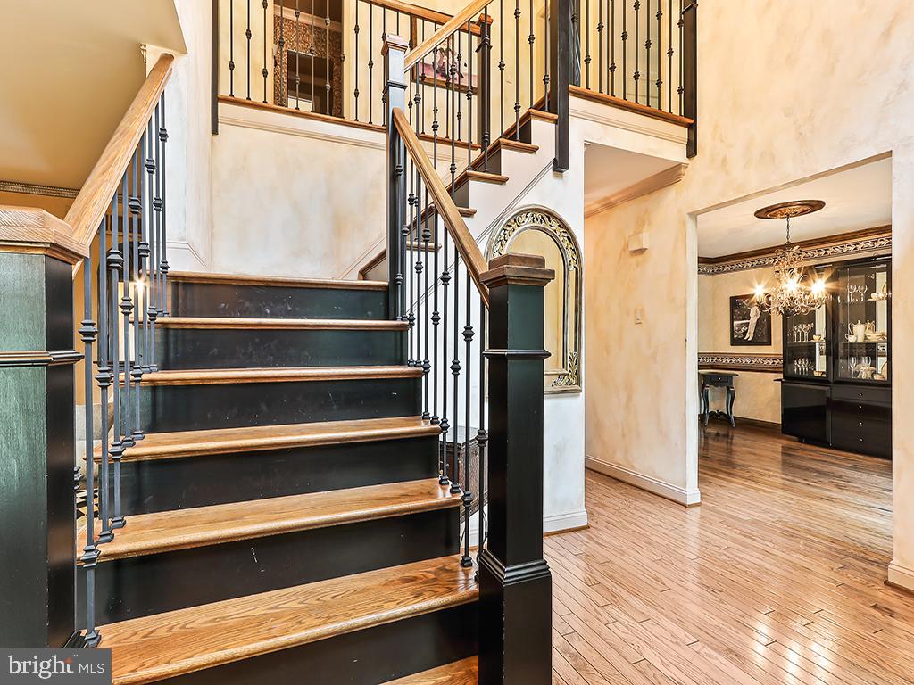 LAKEVIEW ESTS - Residential