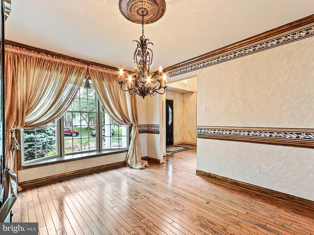 LAKEVIEW ESTS - Residential