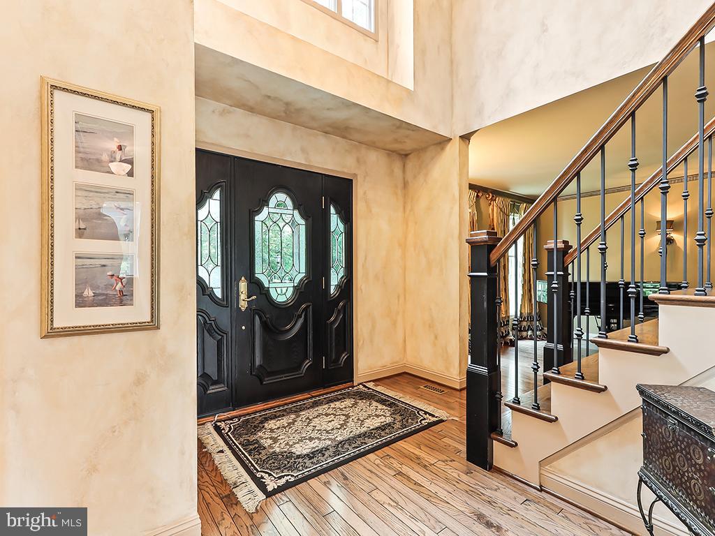 LAKEVIEW ESTS - Residential