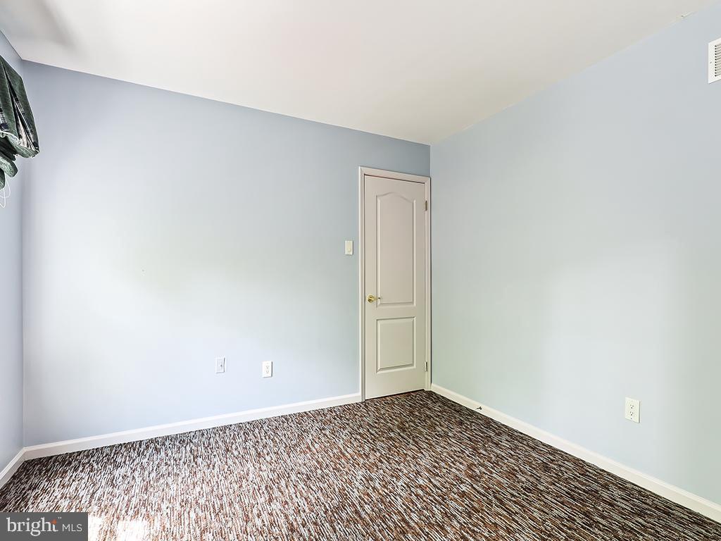 LAKEVIEW ESTS - Residential