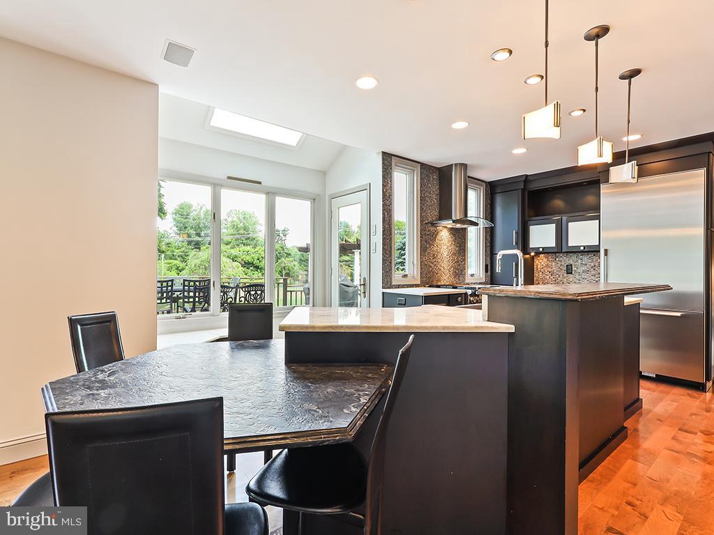LAKEVIEW ESTS - Residential