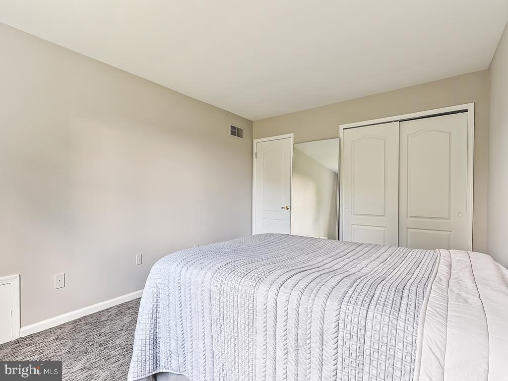 LAKEVIEW ESTS - Residential