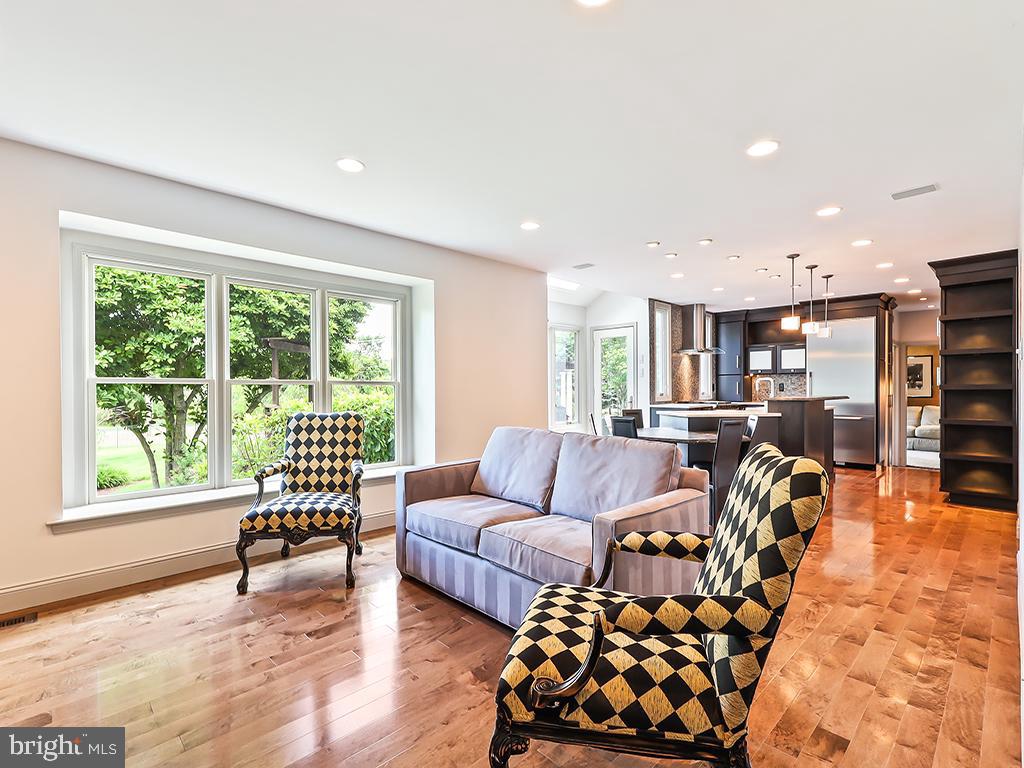 LAKEVIEW ESTS - Residential
