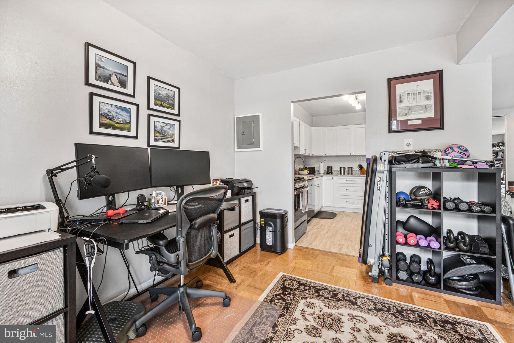 AMERICANA FINMARK - Residential