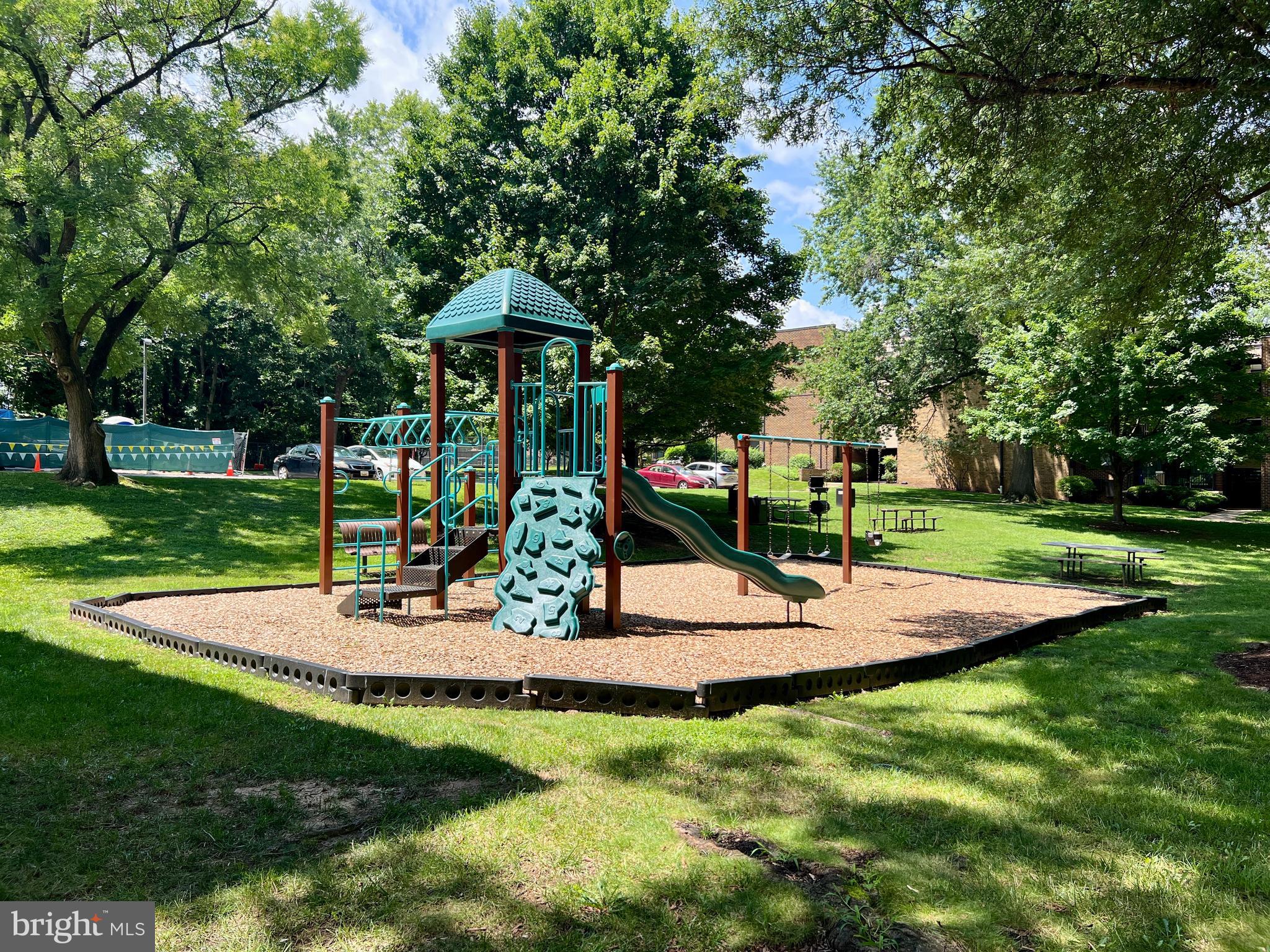 AMERICANA FINMARK - Residential