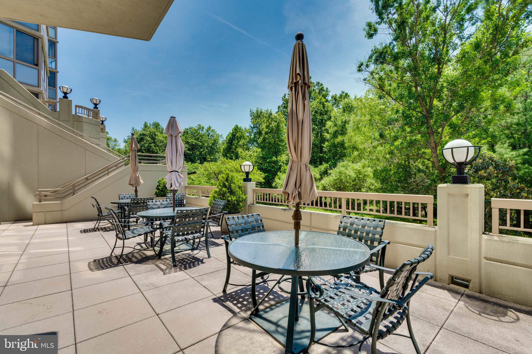 OVERLOOK AT LEISURE WORLD - Residential
