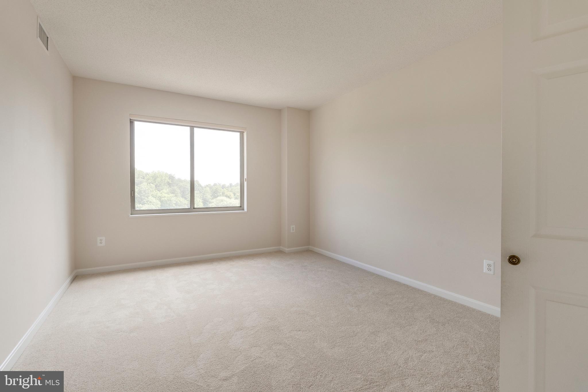 OVERLOOK AT LEISURE WORLD - Residential