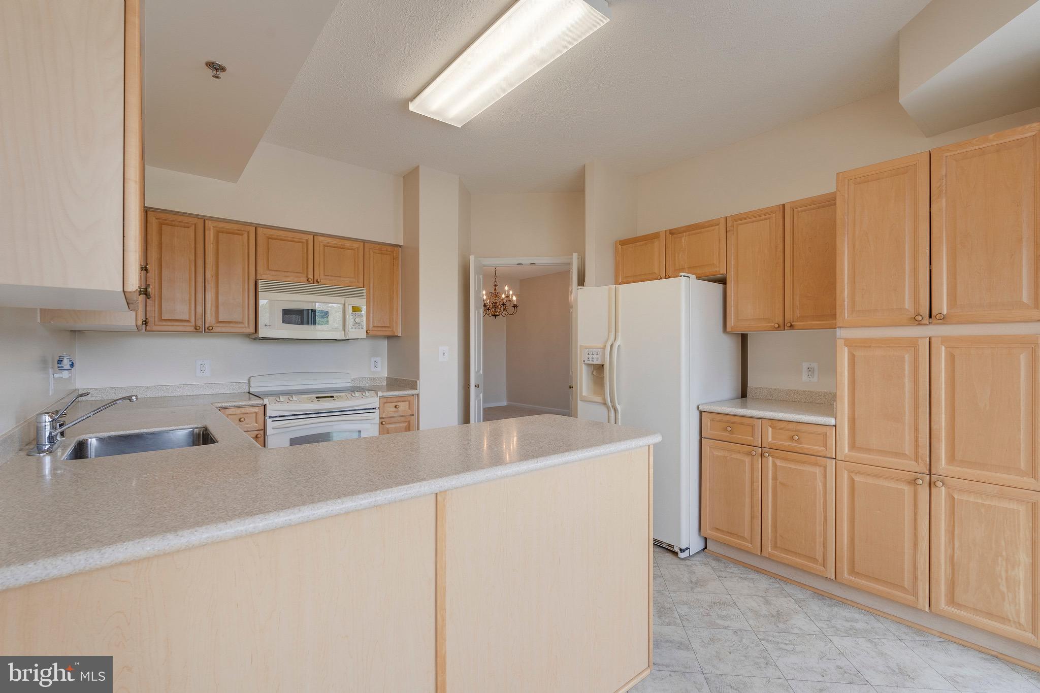 OVERLOOK AT LEISURE WORLD - Residential