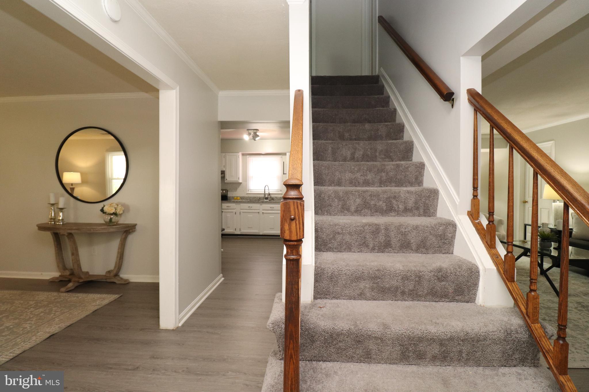 HUNTINGTON NEIGHBORHOOD - Residential