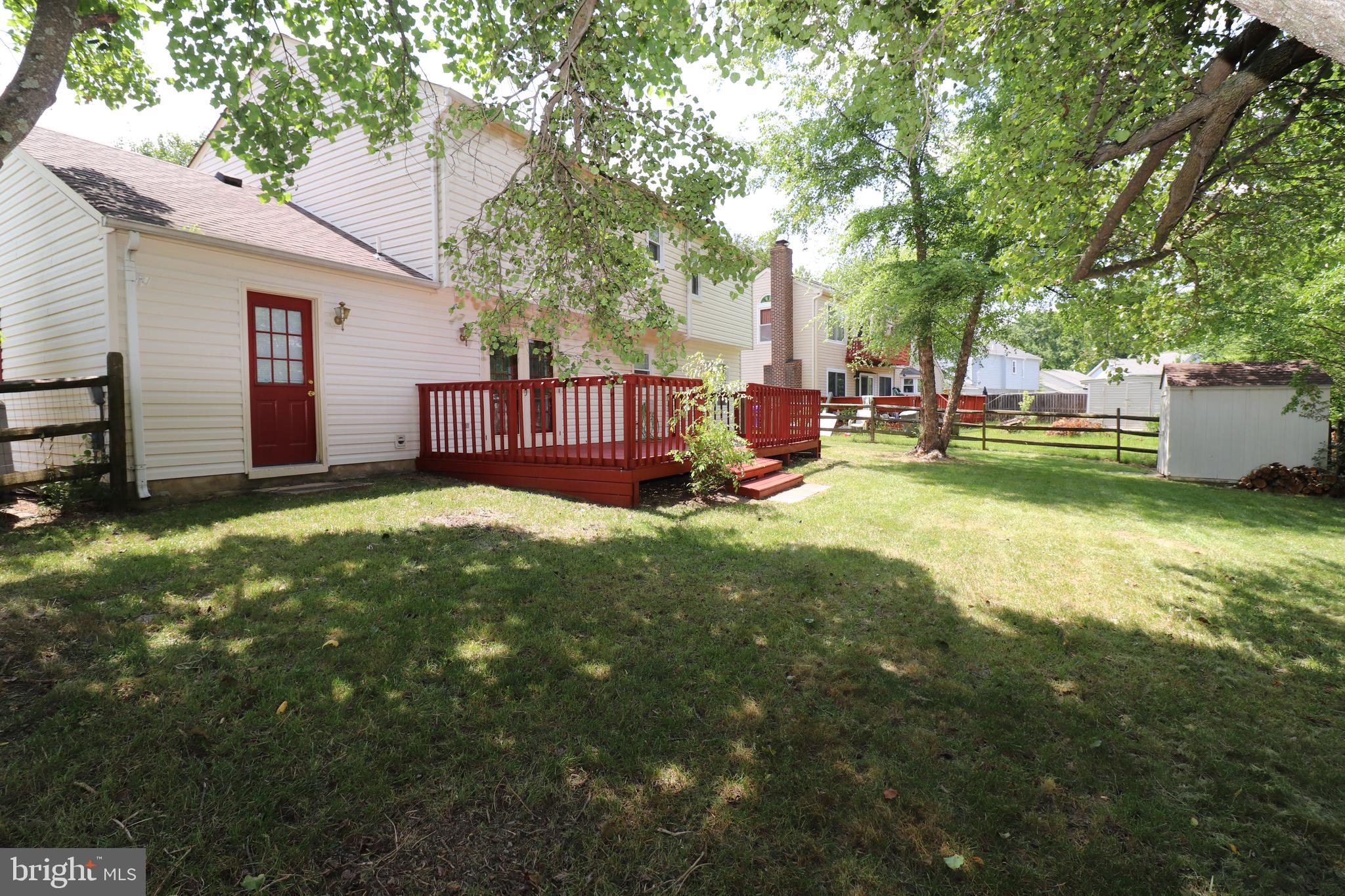 HUNTINGTON NEIGHBORHOOD - Residential