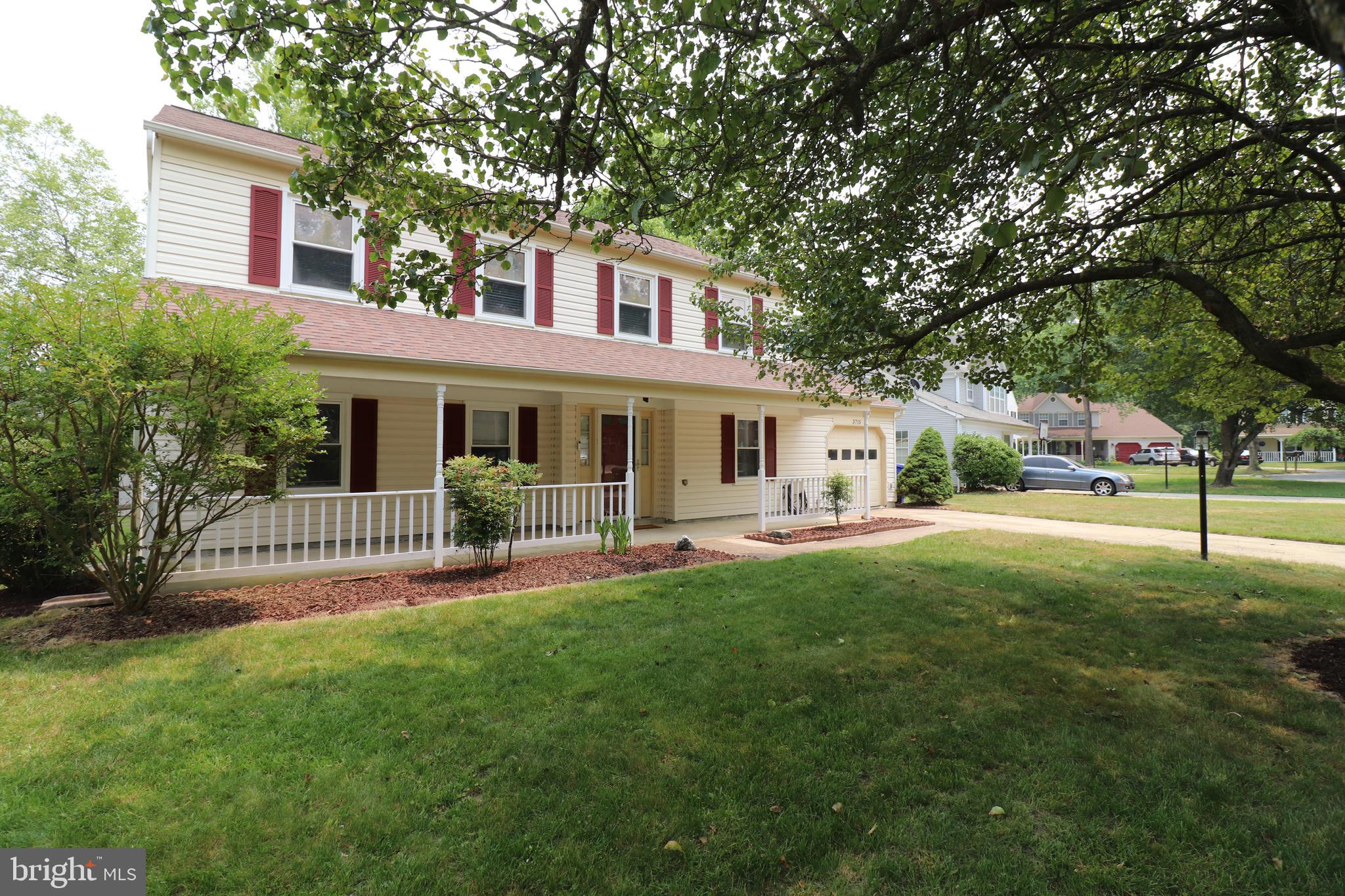 HUNTINGTON NEIGHBORHOOD - Residential