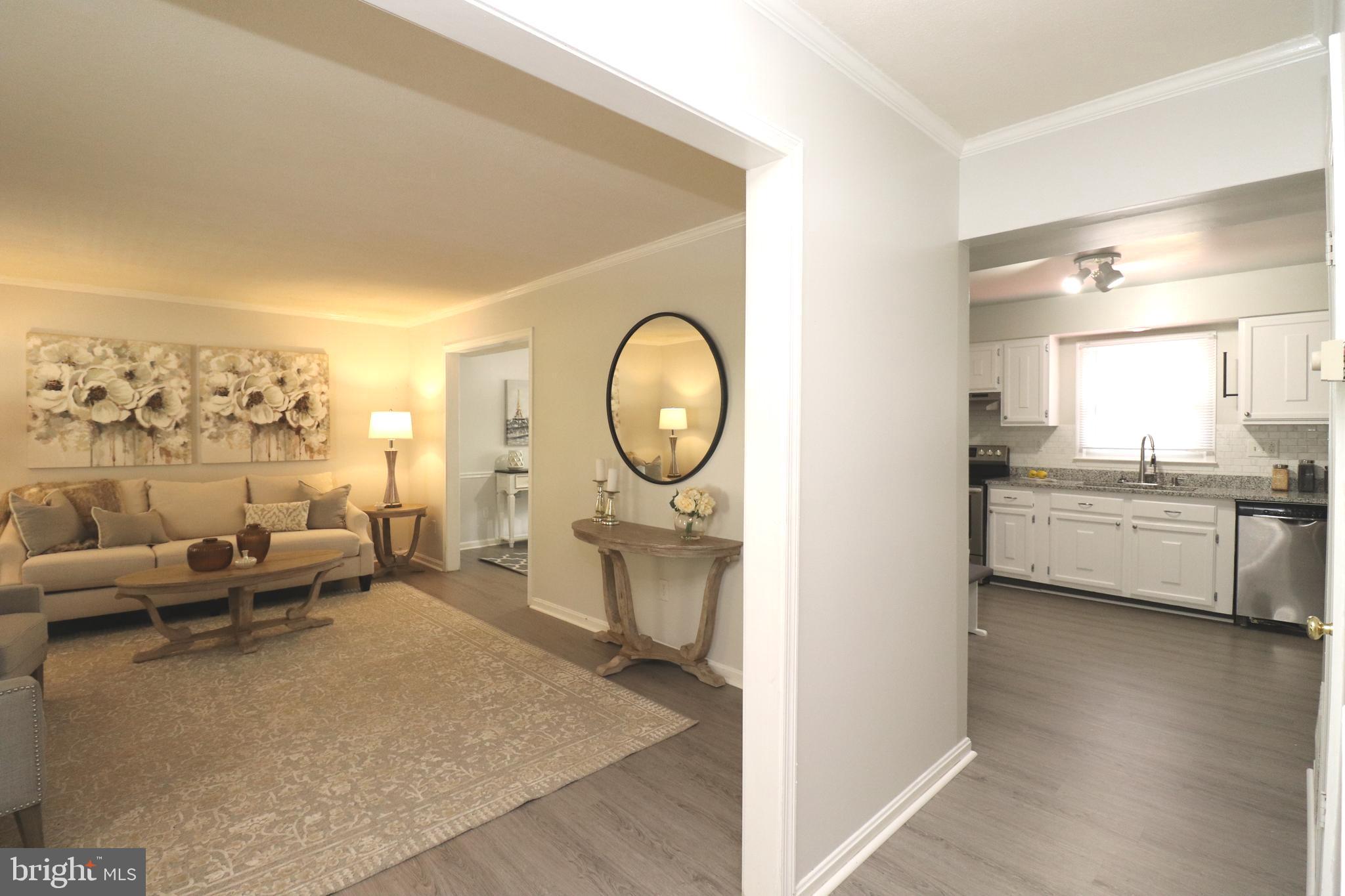 HUNTINGTON NEIGHBORHOOD - Residential