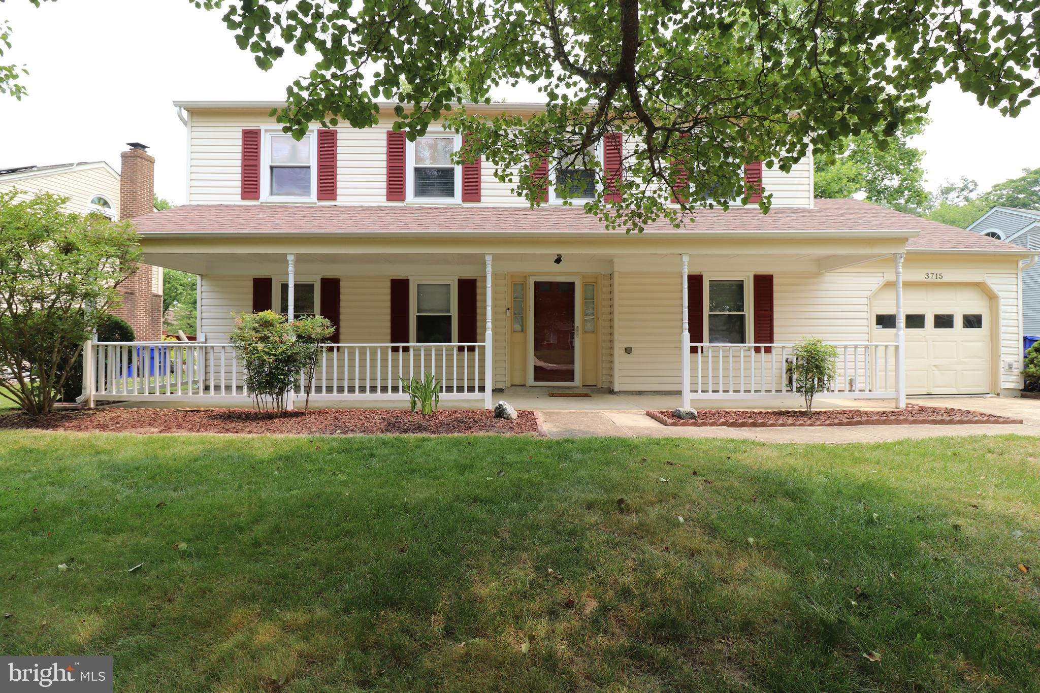 HUNTINGTON NEIGHBORHOOD - Residential