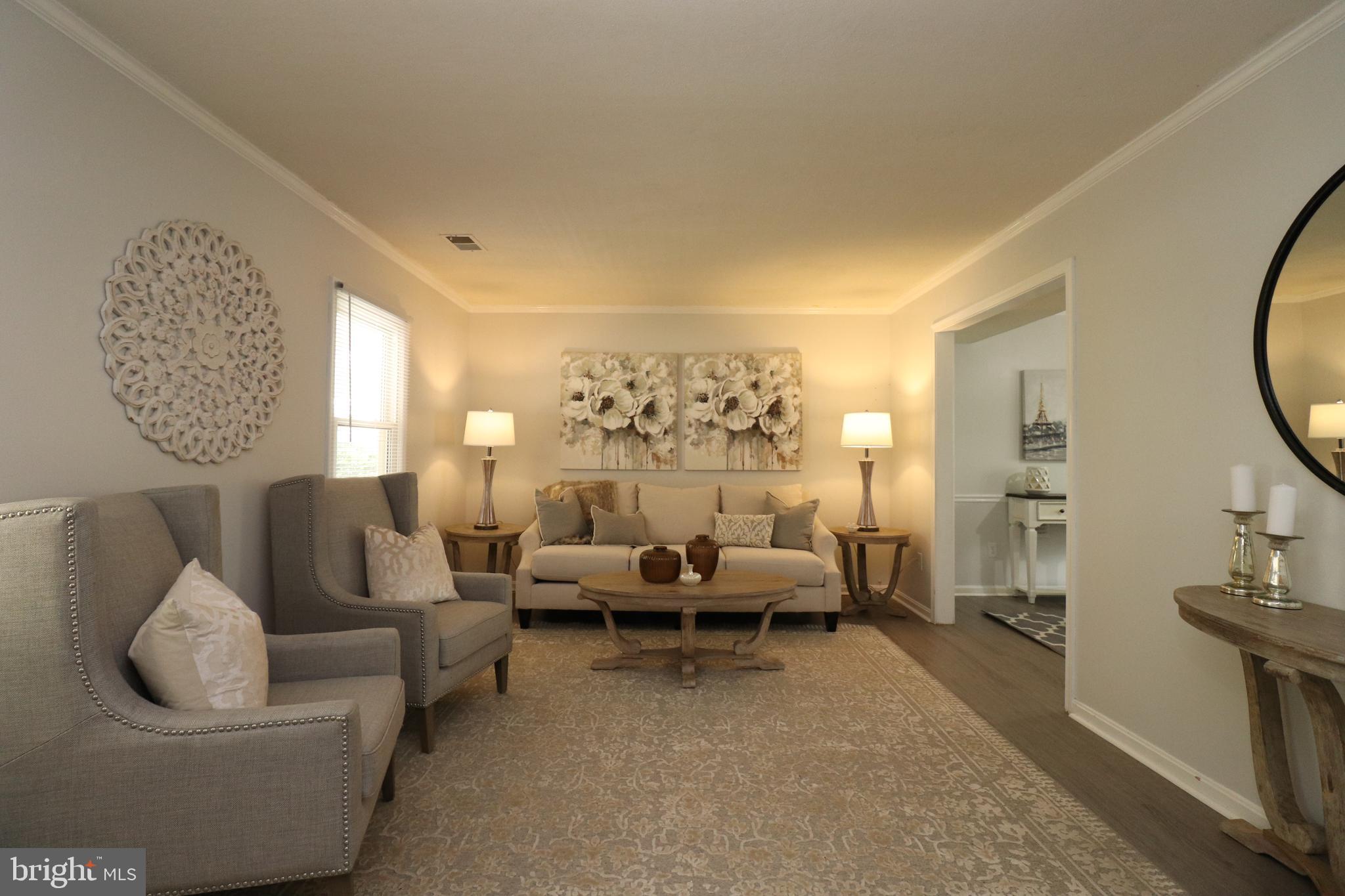 HUNTINGTON NEIGHBORHOOD - Residential