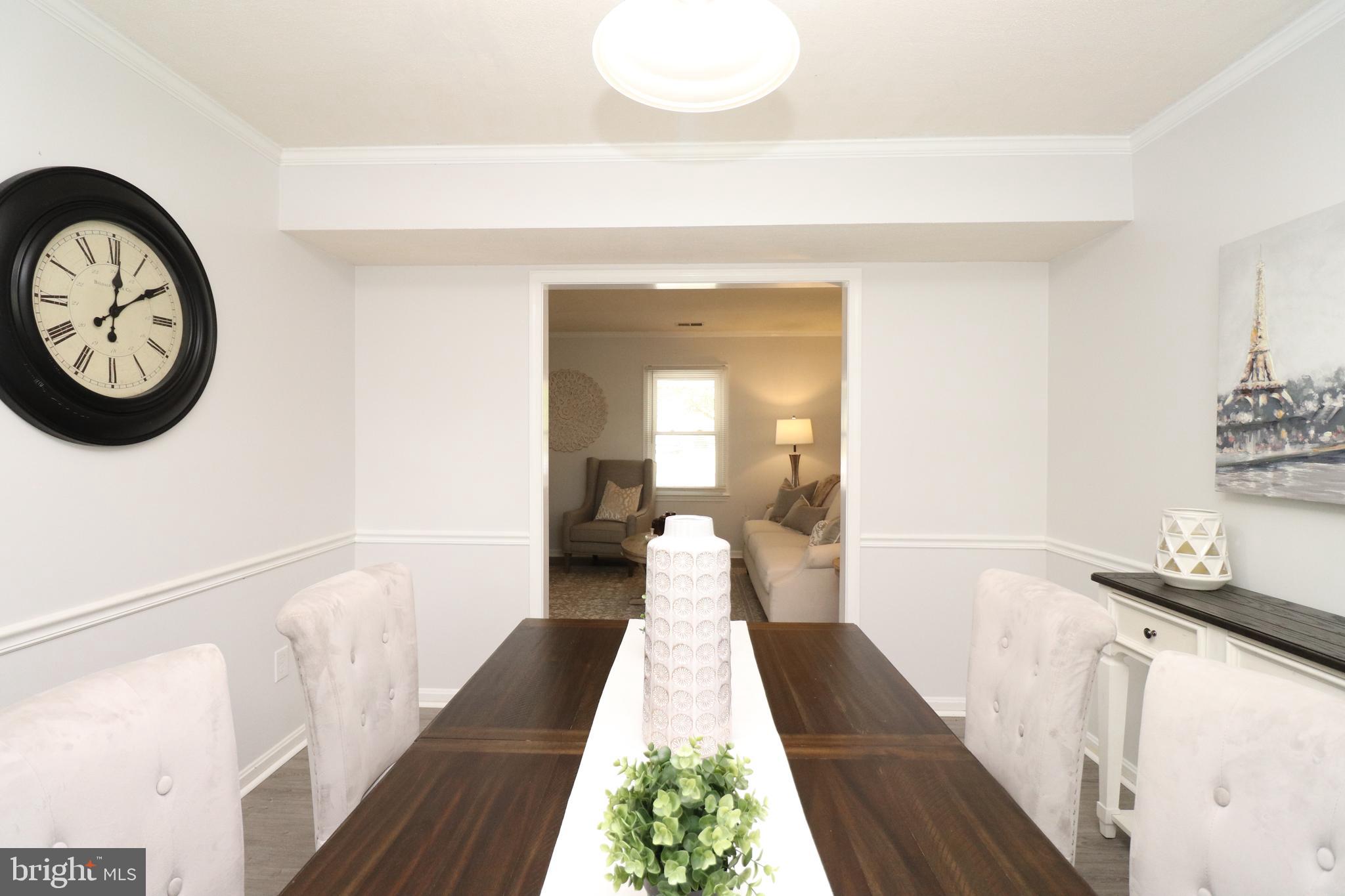 HUNTINGTON NEIGHBORHOOD - Residential