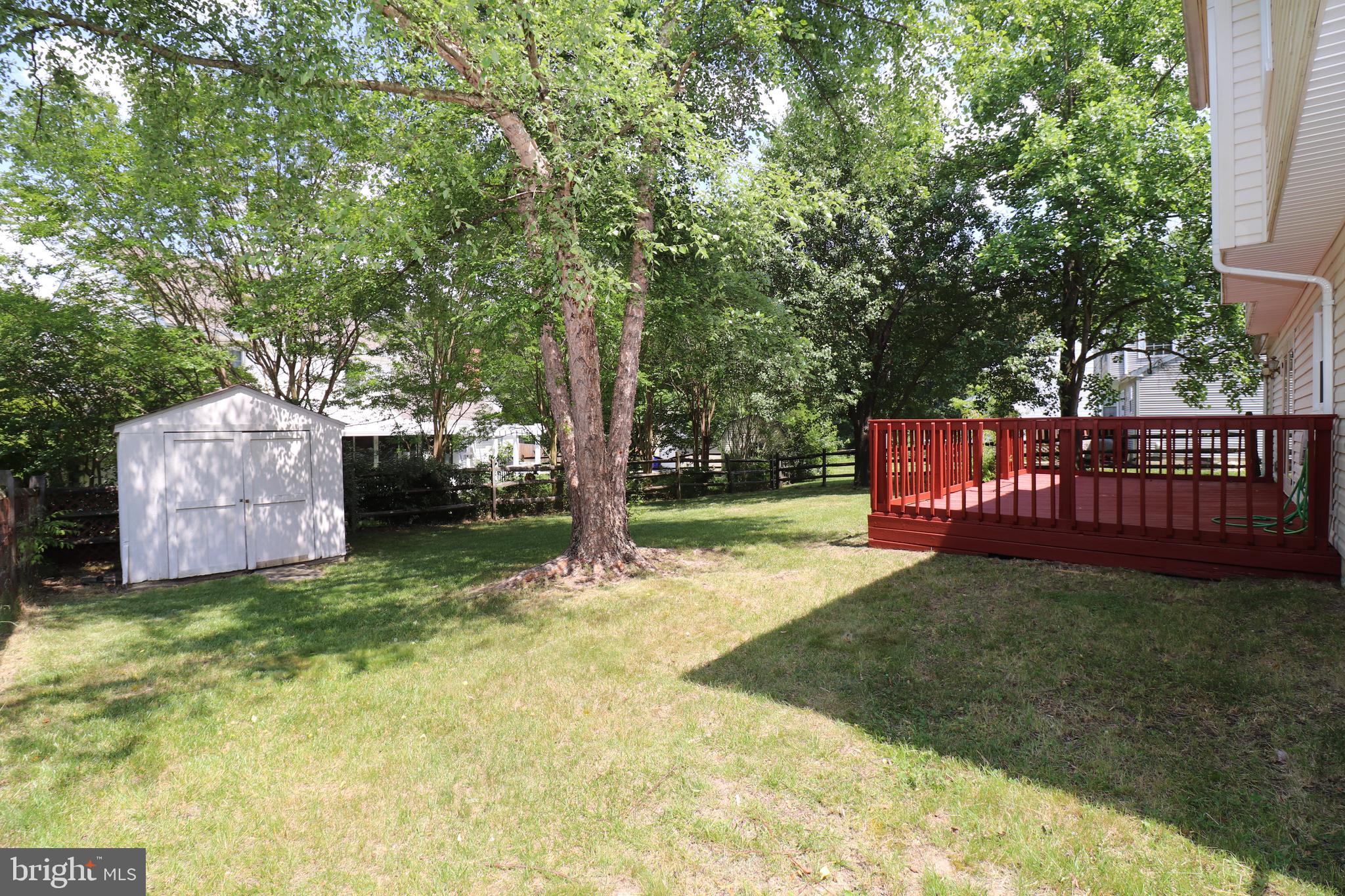 HUNTINGTON NEIGHBORHOOD - Residential